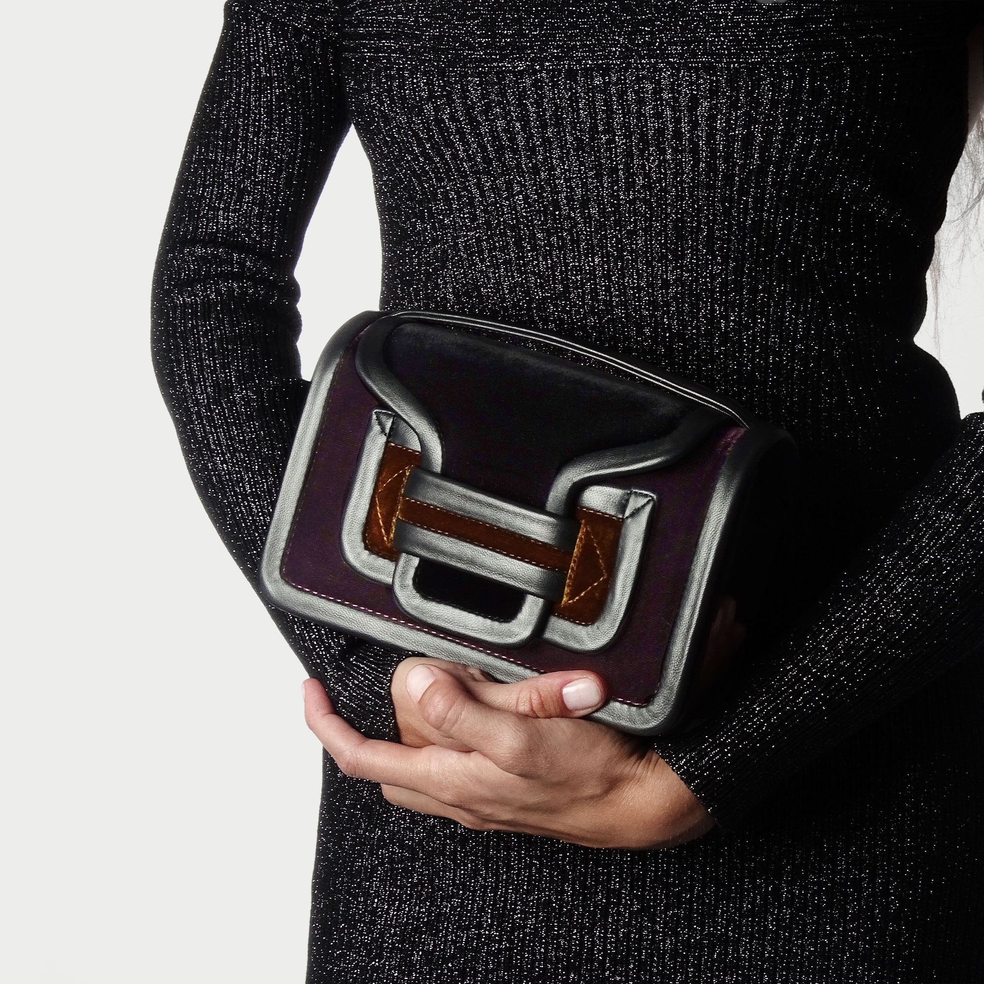 Pierre Hardy SAC À MAIN ALPHA, velours noir, prune & camel et cuir d'agneau noir, vue 4