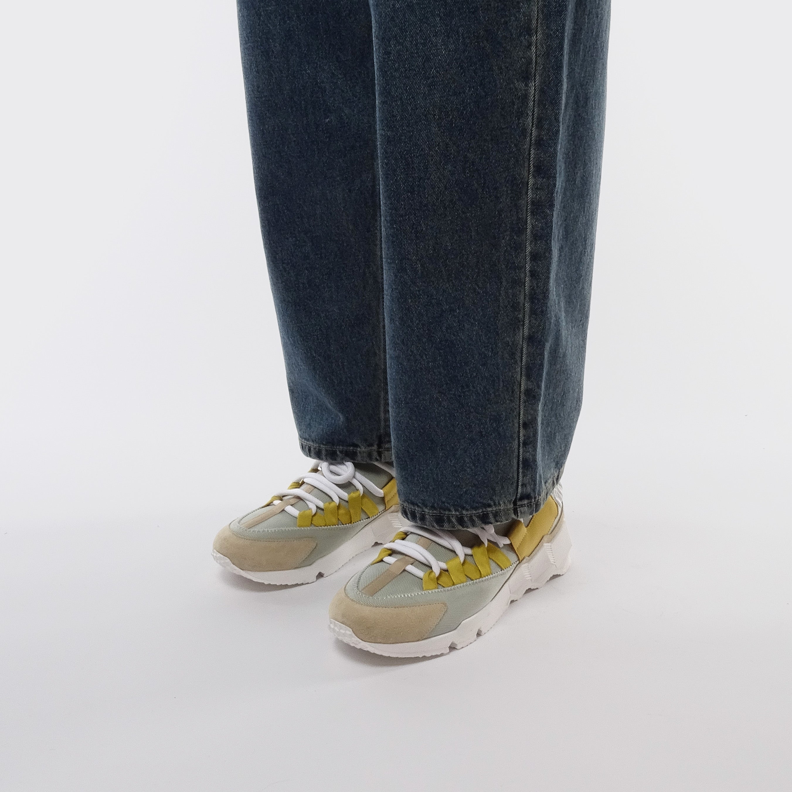 Pierre Hardy TREK COMET SNEAKERS, toile de nylon gris, cuir de veau blanc & jaune et veau velours beige, vue 4