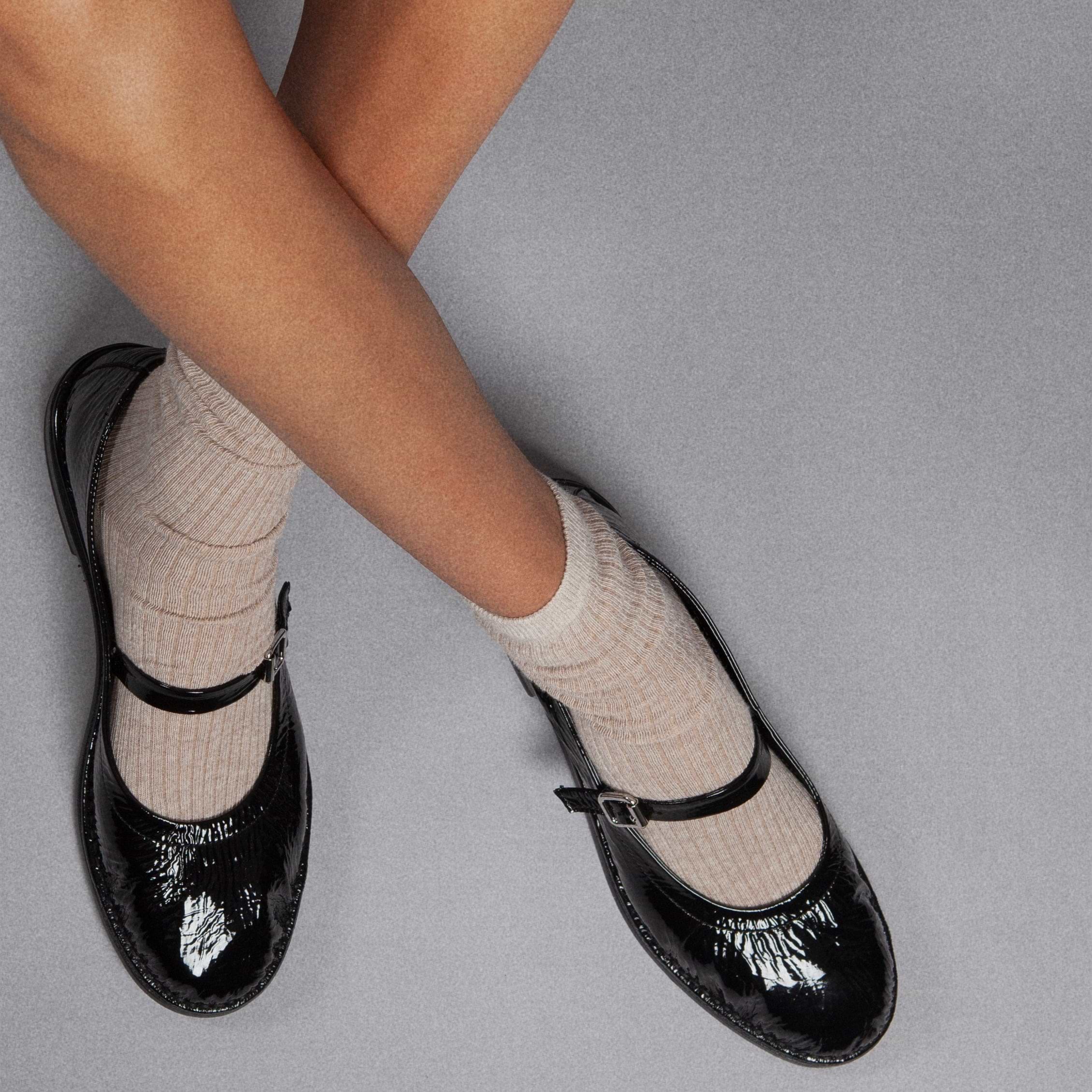Pierre Hardy BALLERINE TRISH, cuir de chèvre verni noir, vue 5