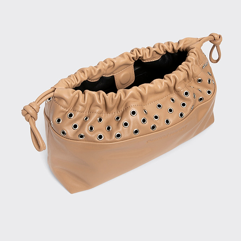 Pierre Hardy POCHETTE TWIN À ŒILLETS, cuir de veau cappuccino, vue 2