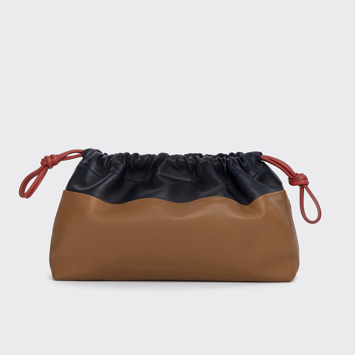 Pierre Hardy POCHETTE TWIN, cuir d'agneau camel et bleu marine, vue 5