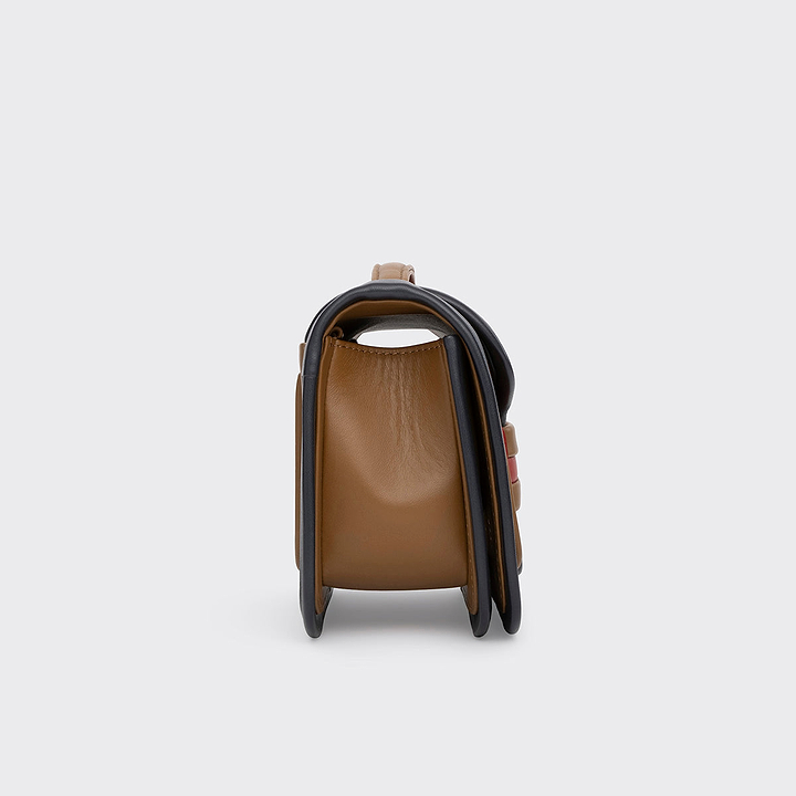 Pierre Hardy SAC À MAIN ALPHA MAXI, cuir d'agneau camel, bleu marine et rouille, vue 3
