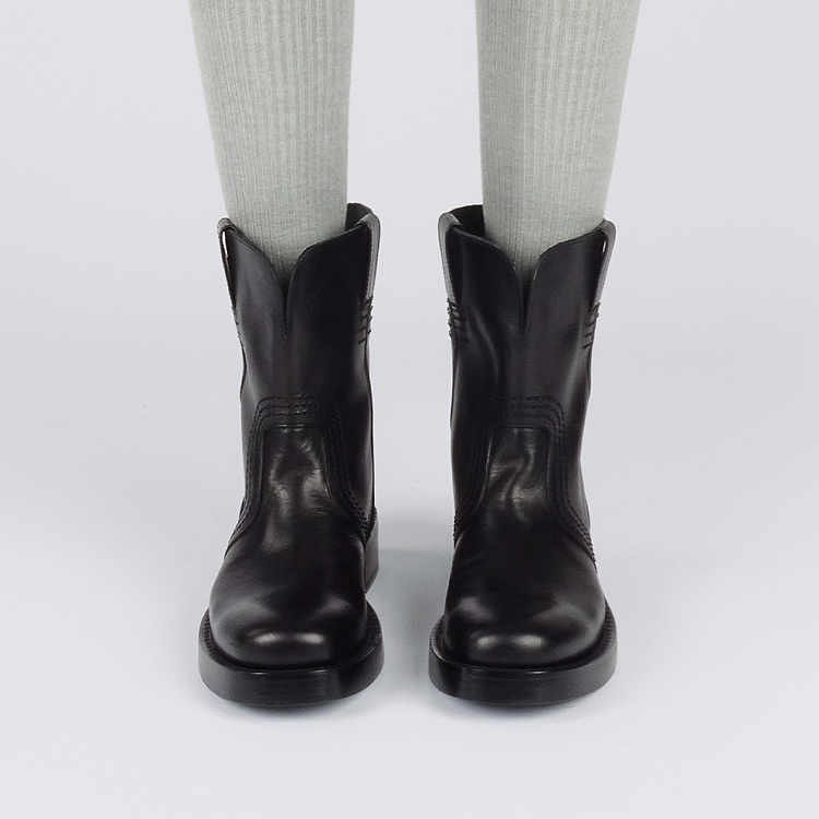UMA BOOTS