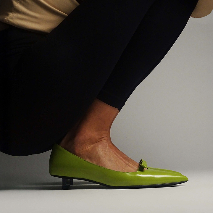 Pierre Hardy DELPHINE PUMP, lime glazed lambskin, view 7