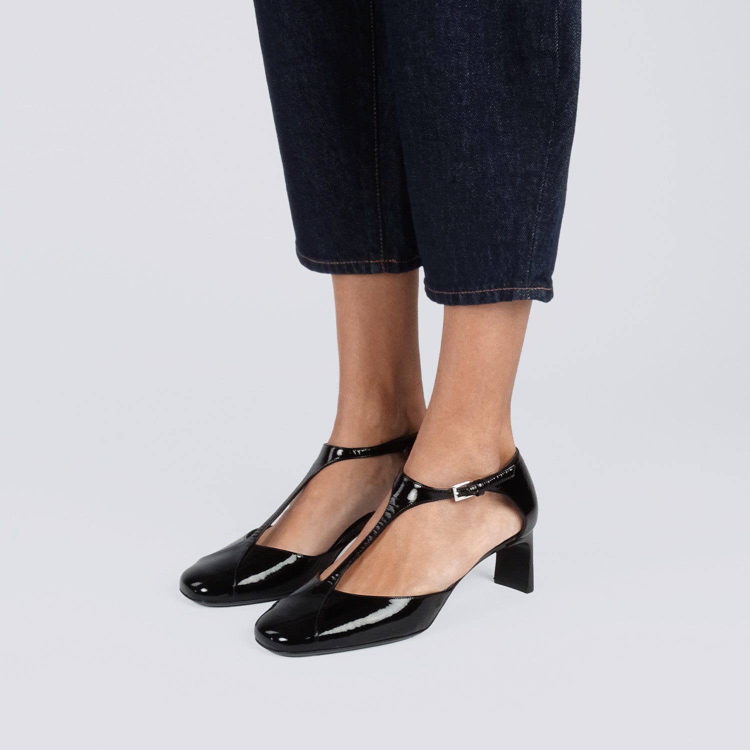 Pierre Hardy SYLVIA PUMP, black patent kidskin, view 5