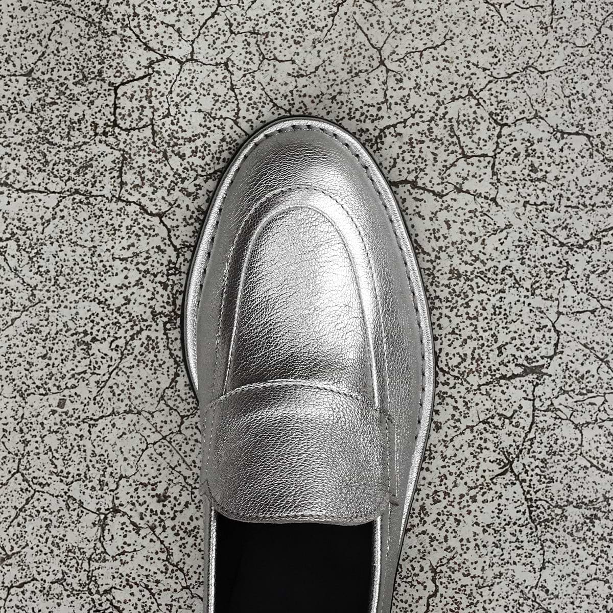 Pierre Hardy NOTO LOAFER, soft loafer lined in silver metalized kidskin, view 4