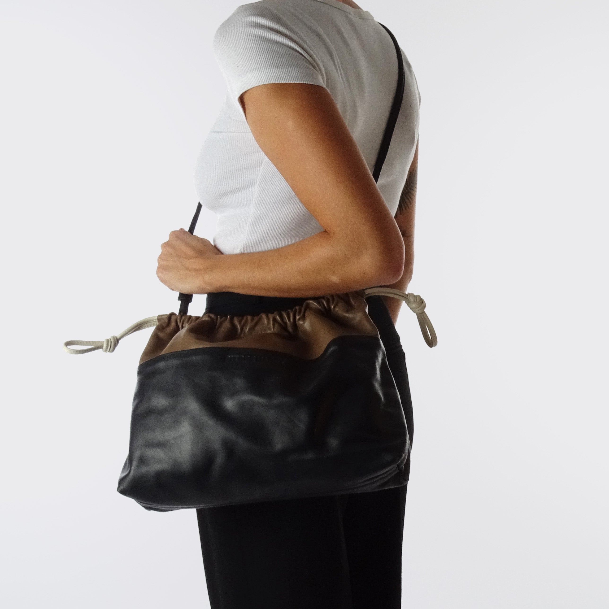 Pierre Hardy TWIN CLUTCH MAXI, camel calfskin and off-white kidskin, view 3