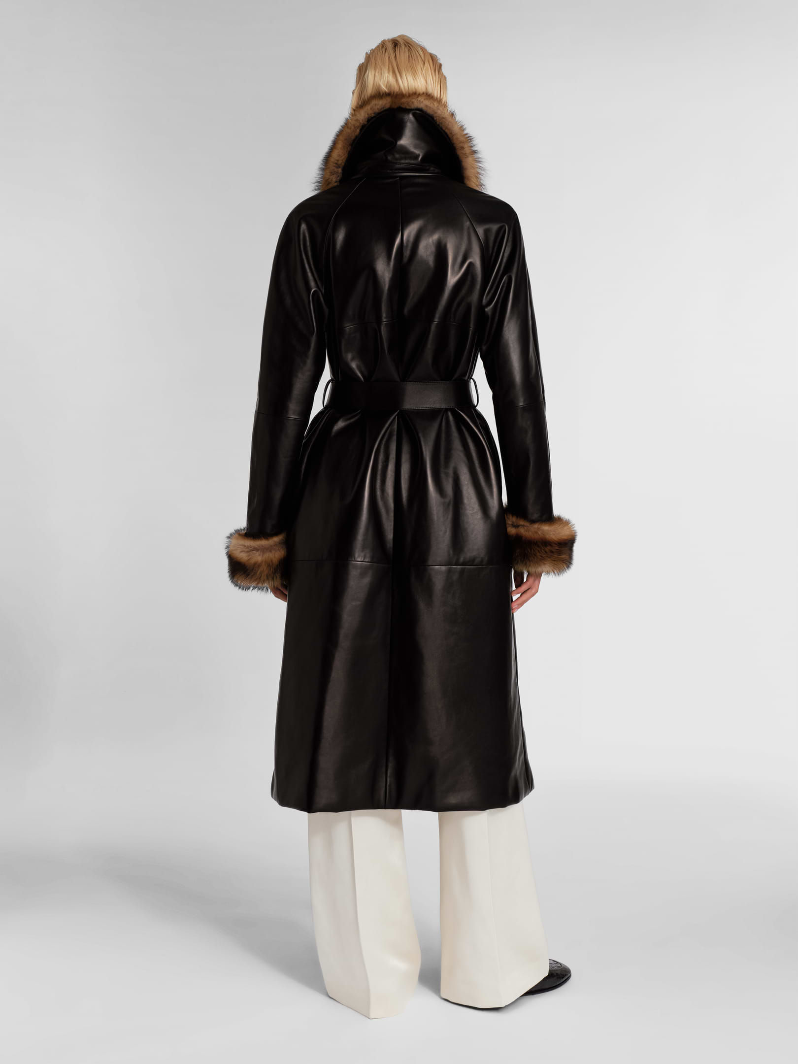 Fovea Coat in Leather