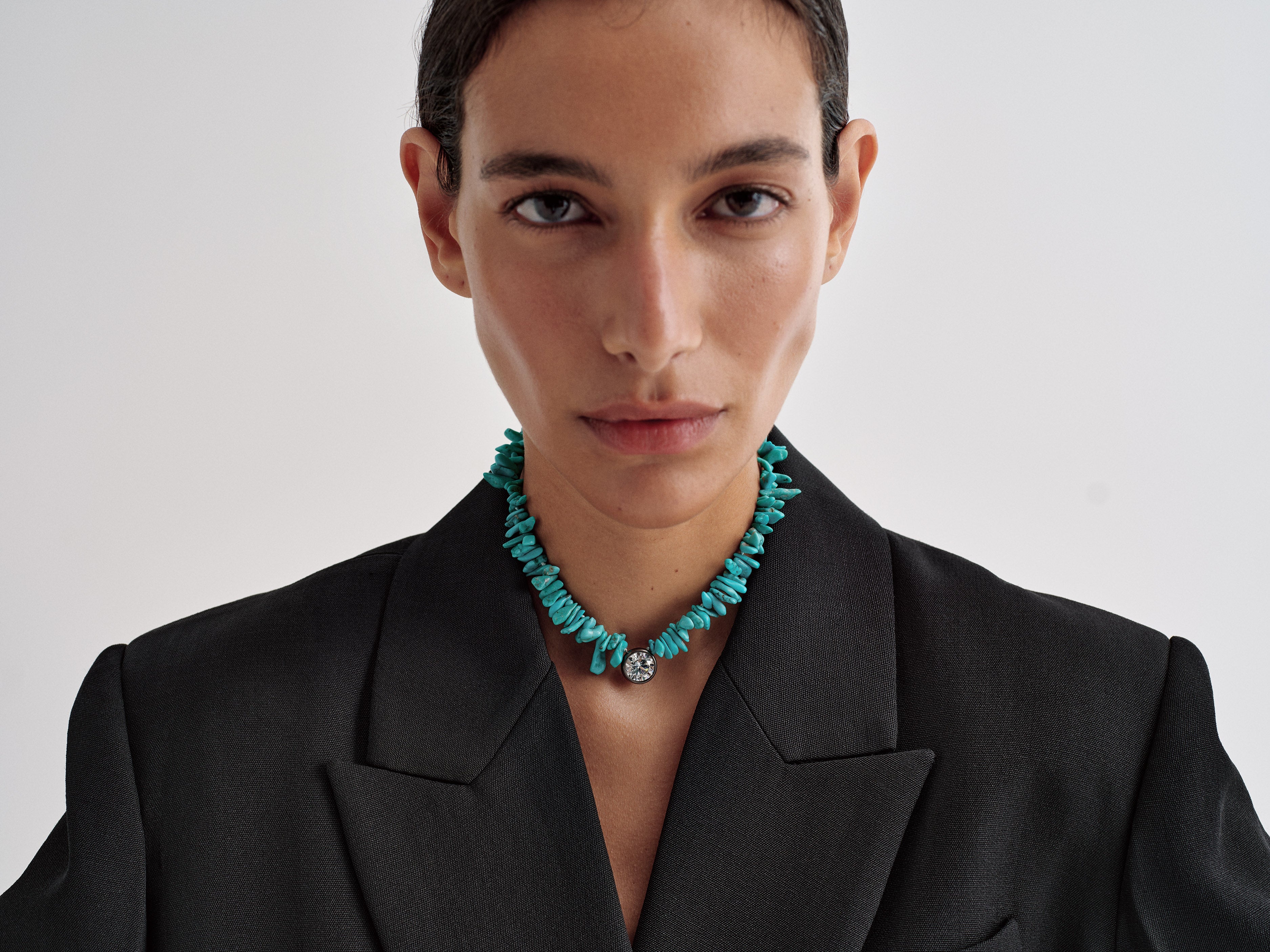 Turquoise Choker in White Gold