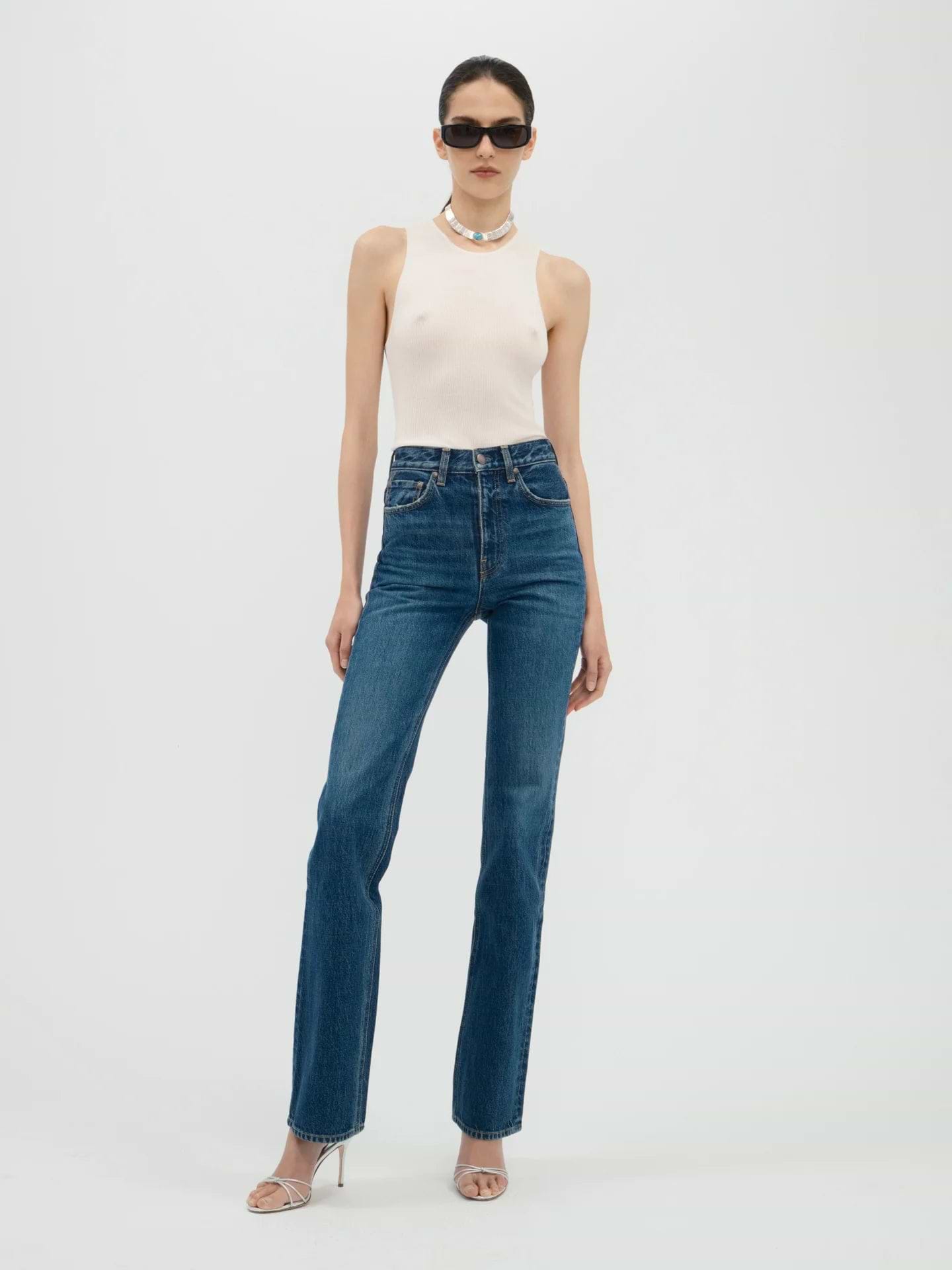 AFLALO Brontë Jean – Subdued Indigo Rigid Denim - Model Front