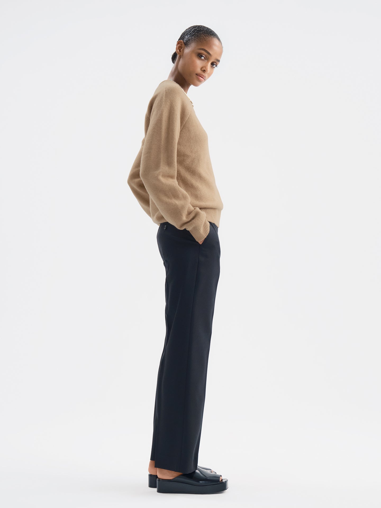 Ilia Pant in Wool - AFLALO