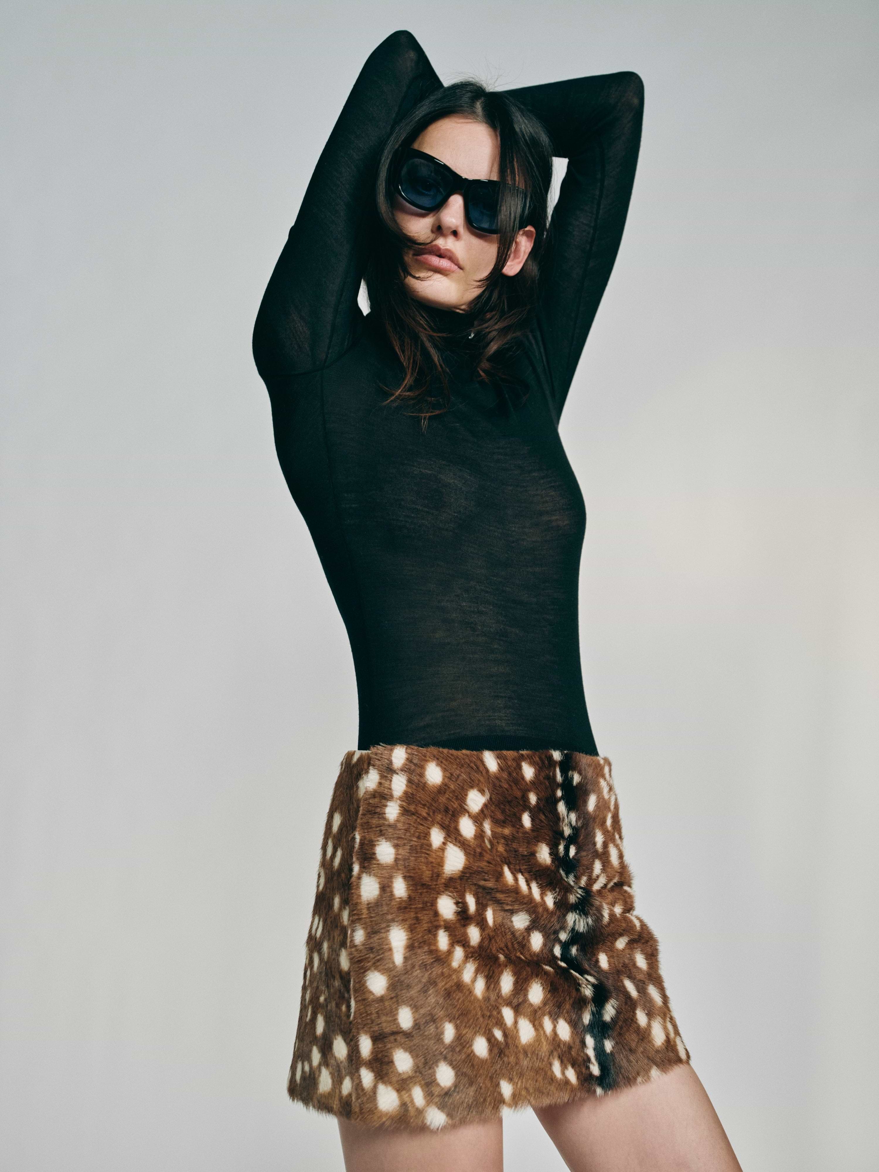 AFLALO Aveki Skirt in Ponyhair – Bambi - Model Front