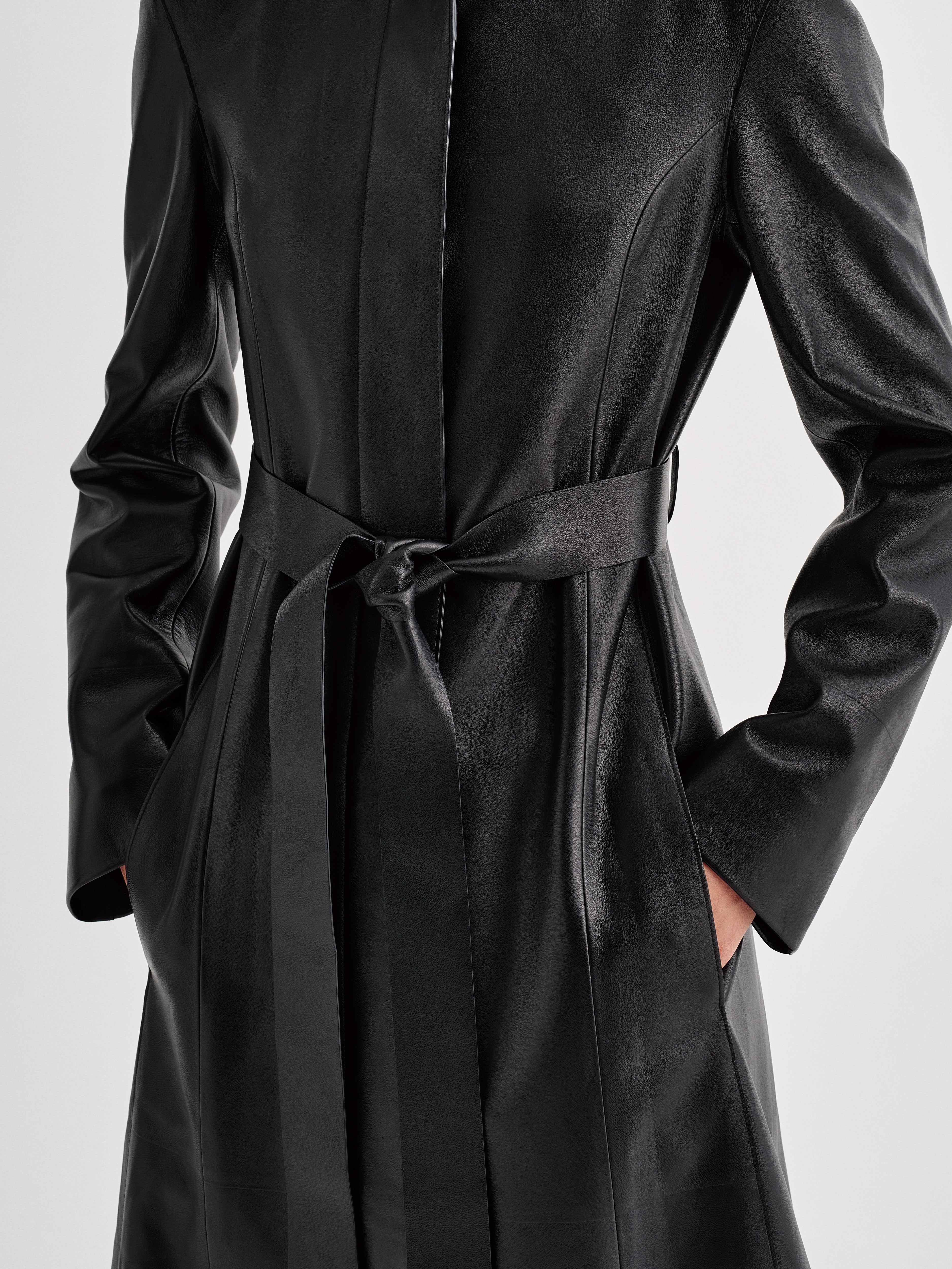 Affine Coat in Leather