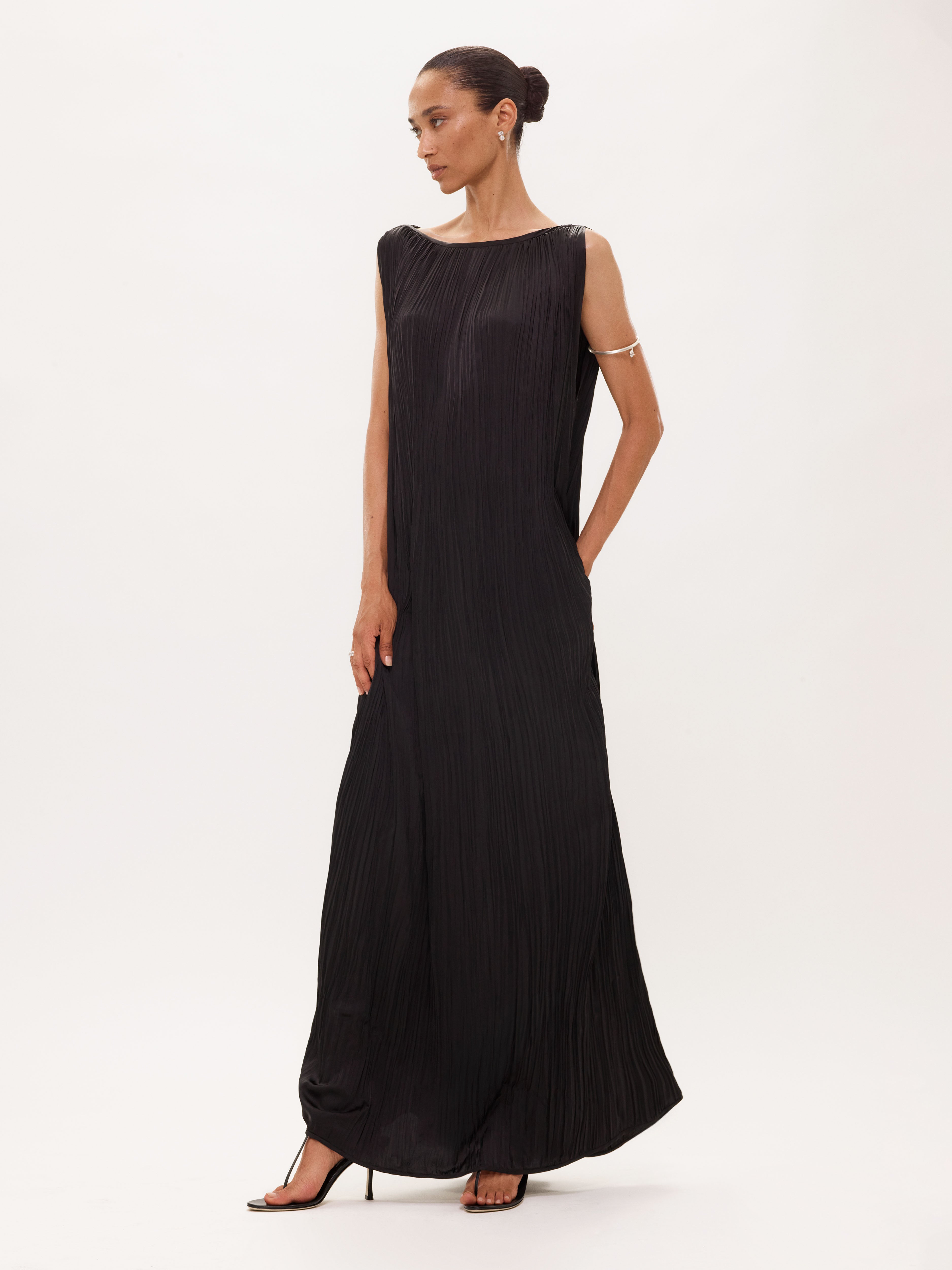 Celestia Dress in Plissé