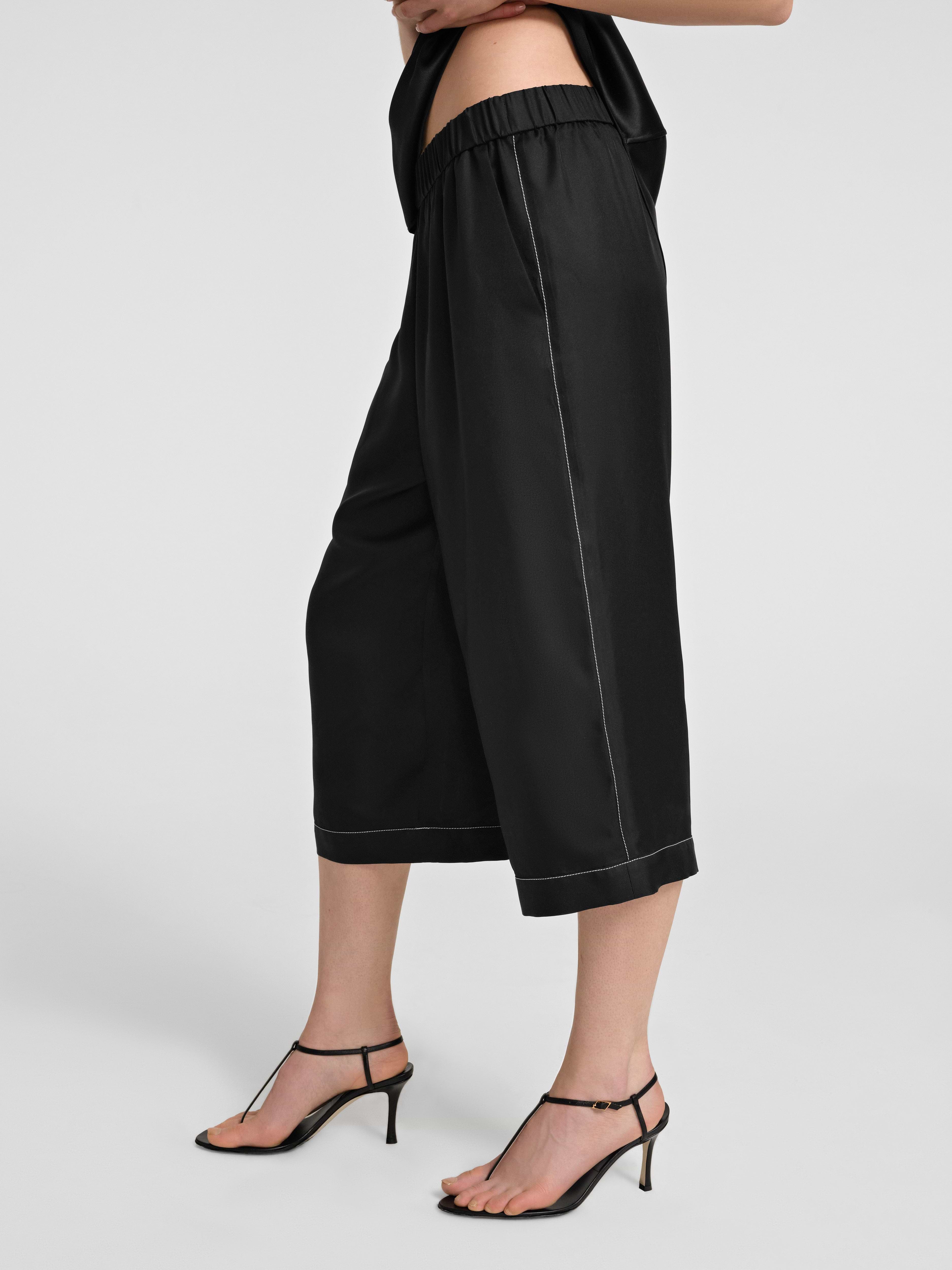 Sanler Short in Silk