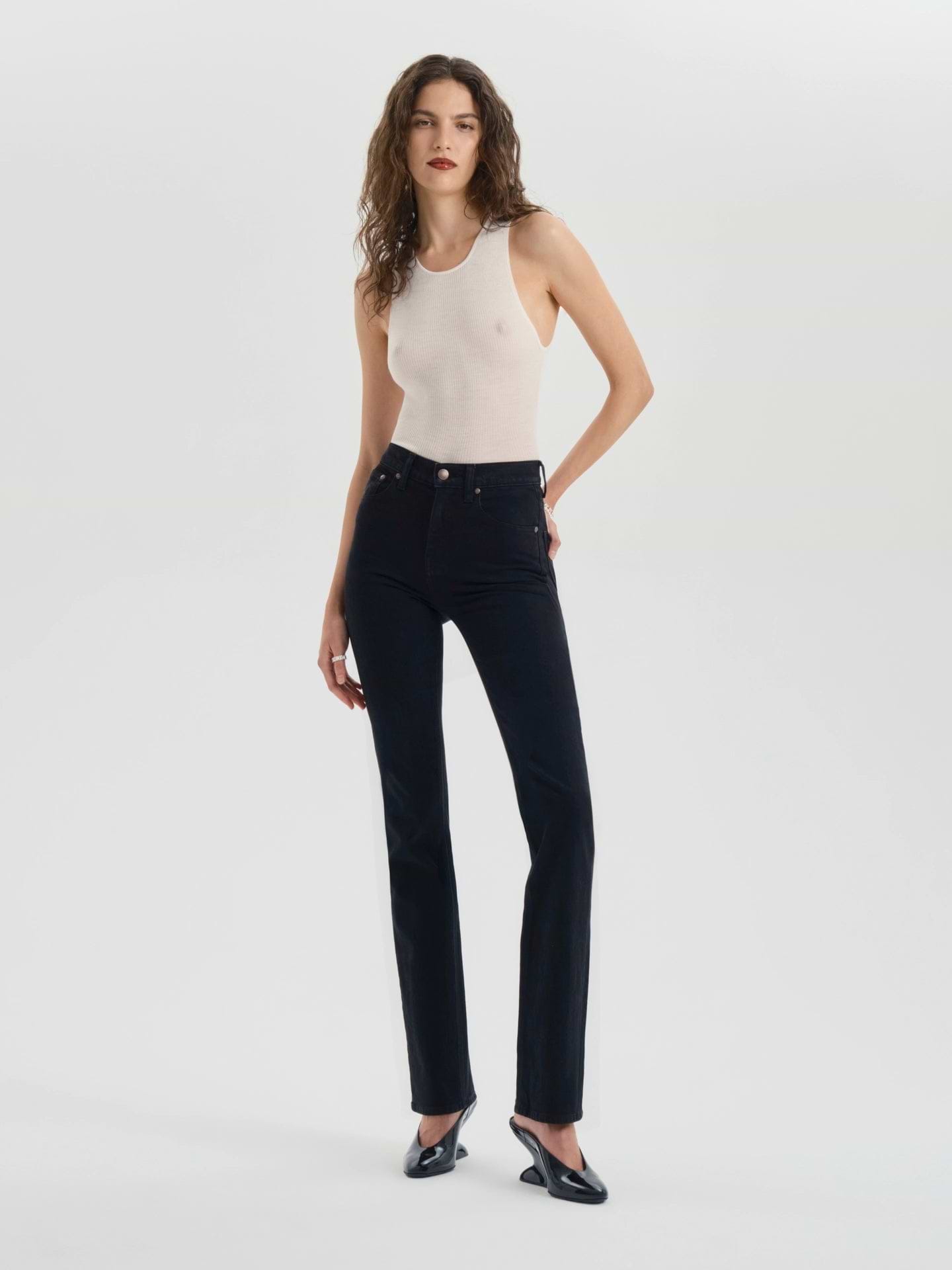 AFLALO Miller Jean – Pure Onyx Stretch Denim - Model Front