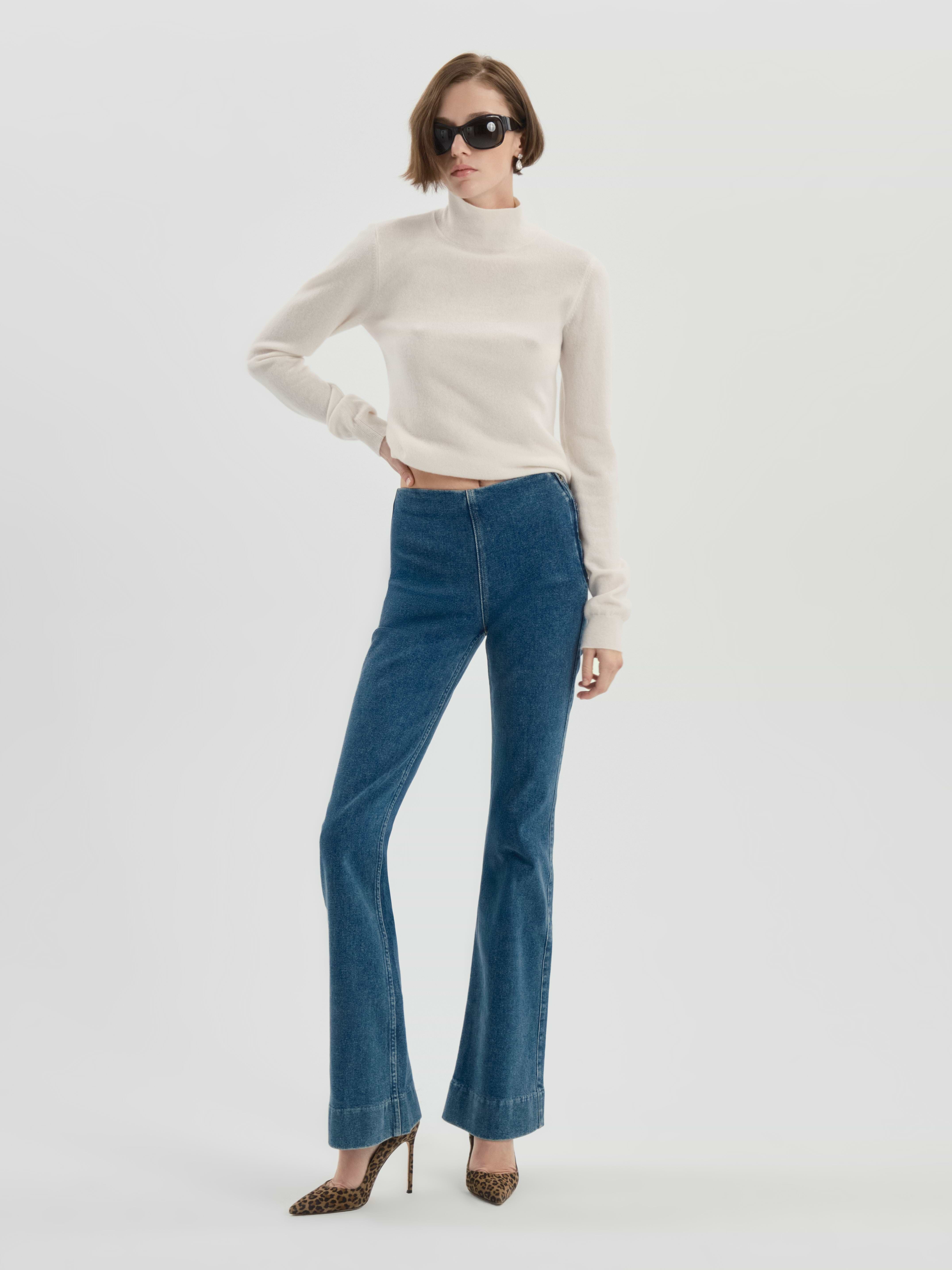 AFLALO Wilde Jean in Stretch Denim – Storm Ink Stretch Denim - Model Front
