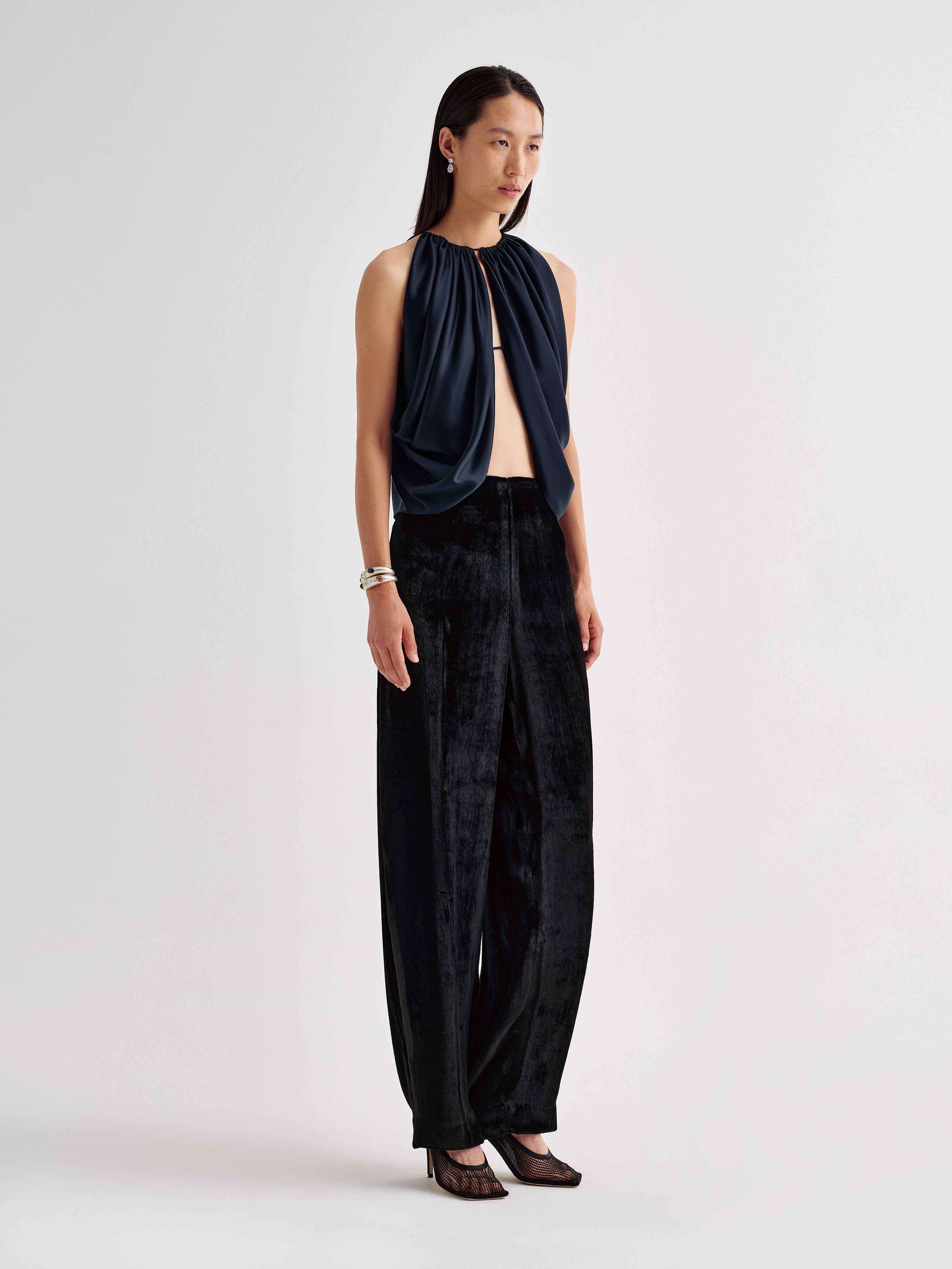 AFLALO Ellis Pant in Velvet, Black, side view on model