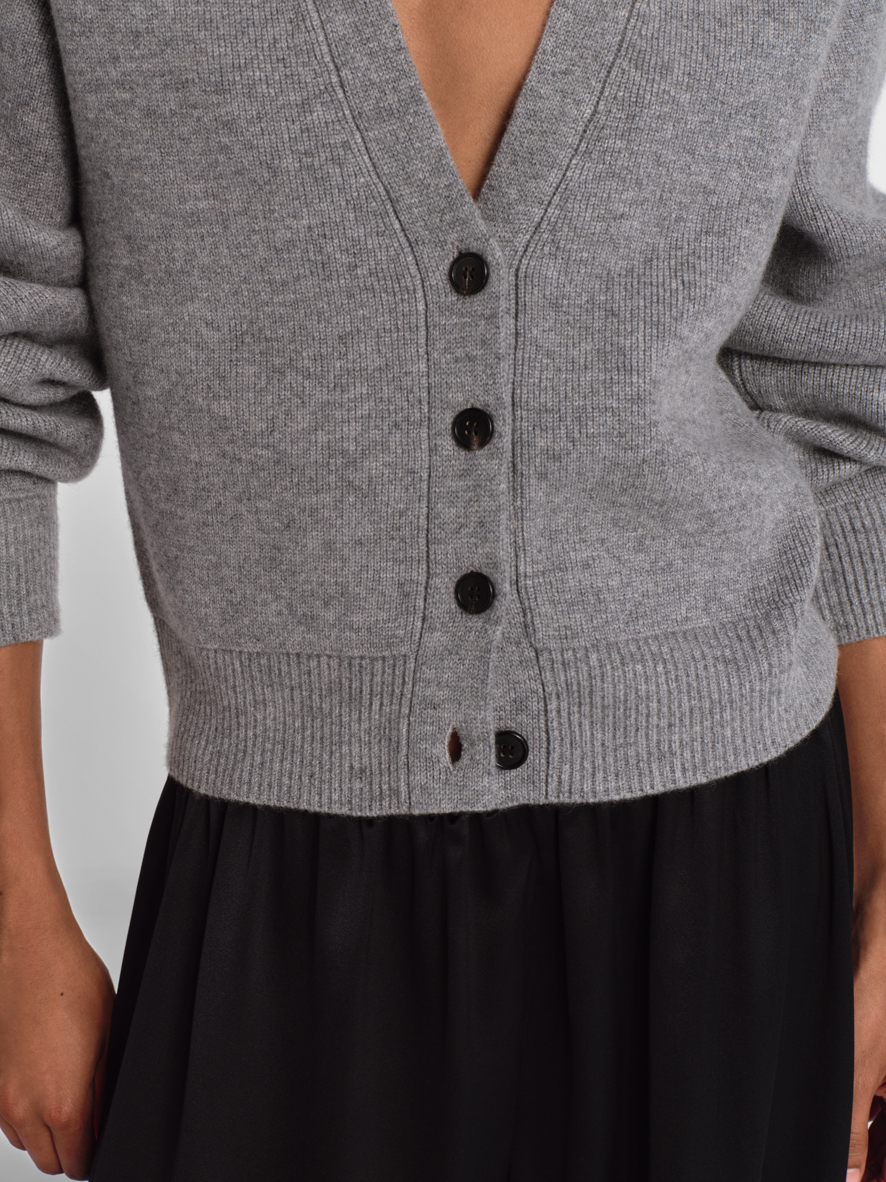 Elysant Cardigan in Cashmere