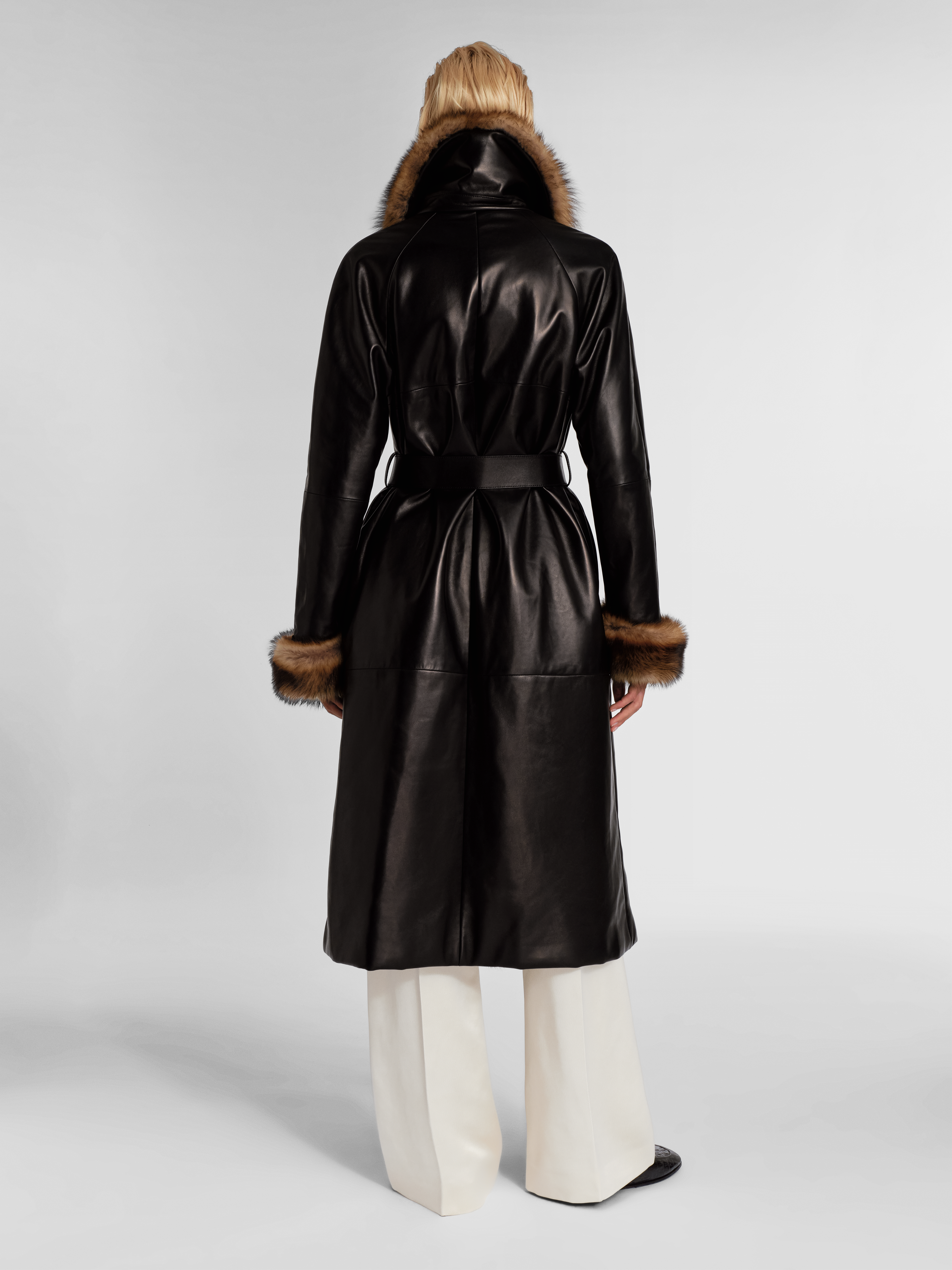 Fovea Coat in Leather