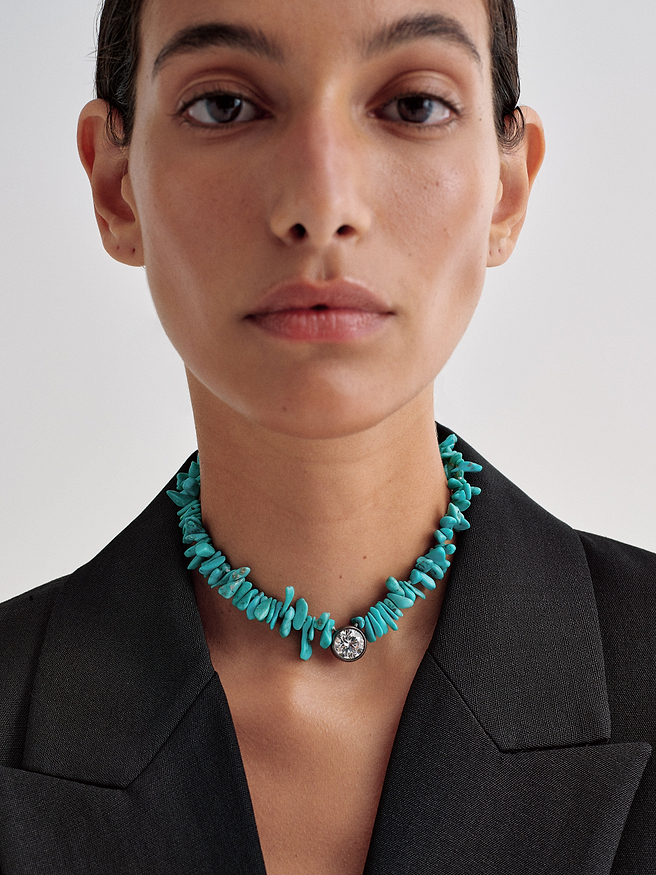 Turquoise Choker in White Gold