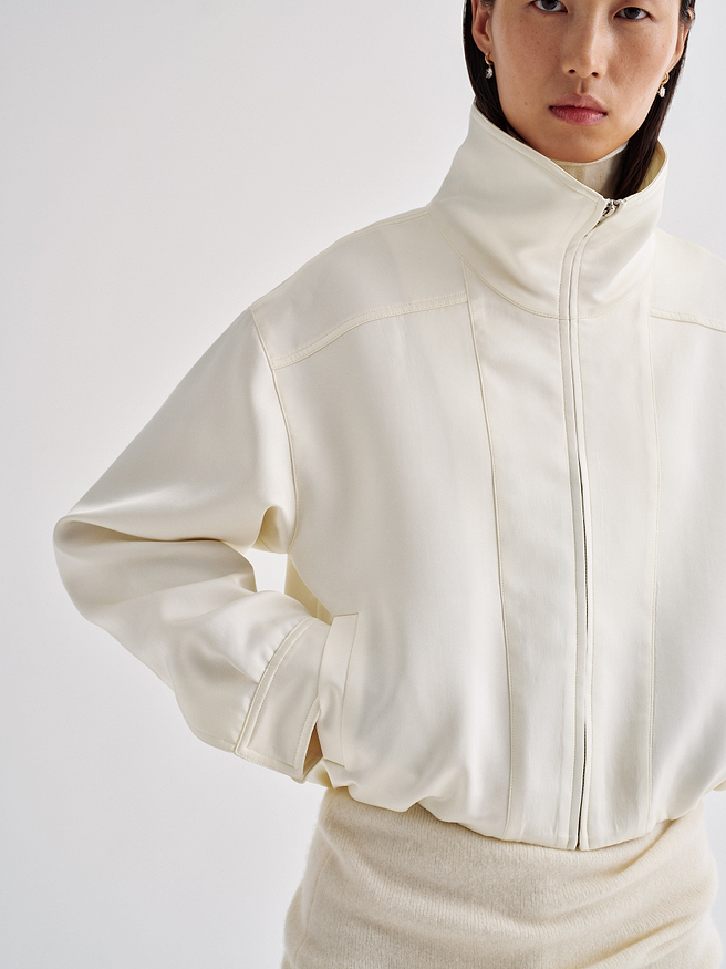 Audra Jacket in Viscose Silk