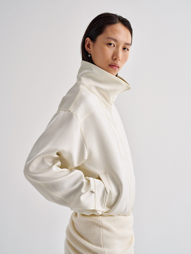 Audra Jacket in Viscose Silk