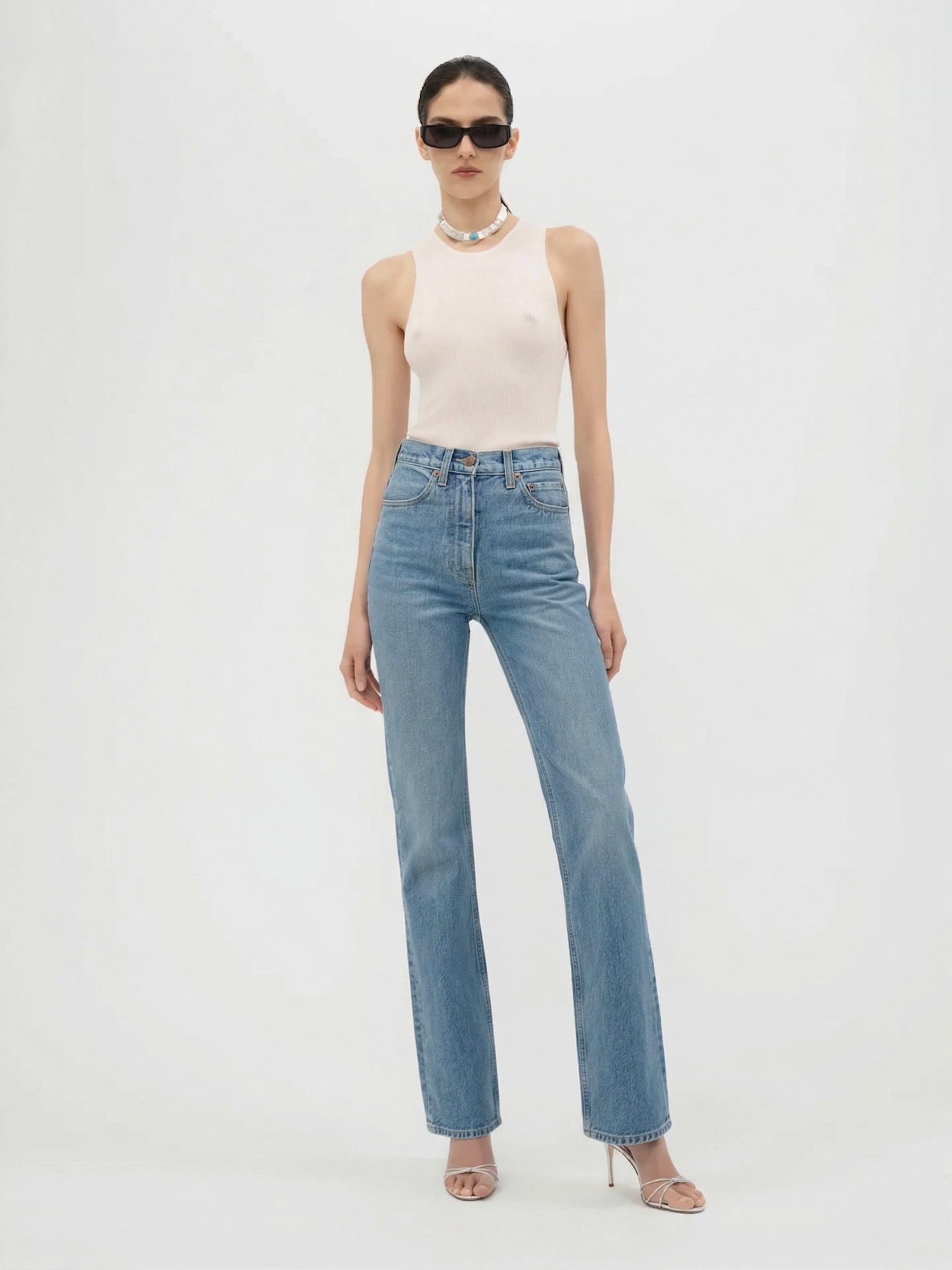 AFLALO Brontë Jean in Rigid Denim – Country Mesa - Model Front
