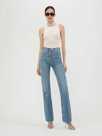 AFLALO Brontë Jean in Rigid Denim – Country Mesa - Model Front