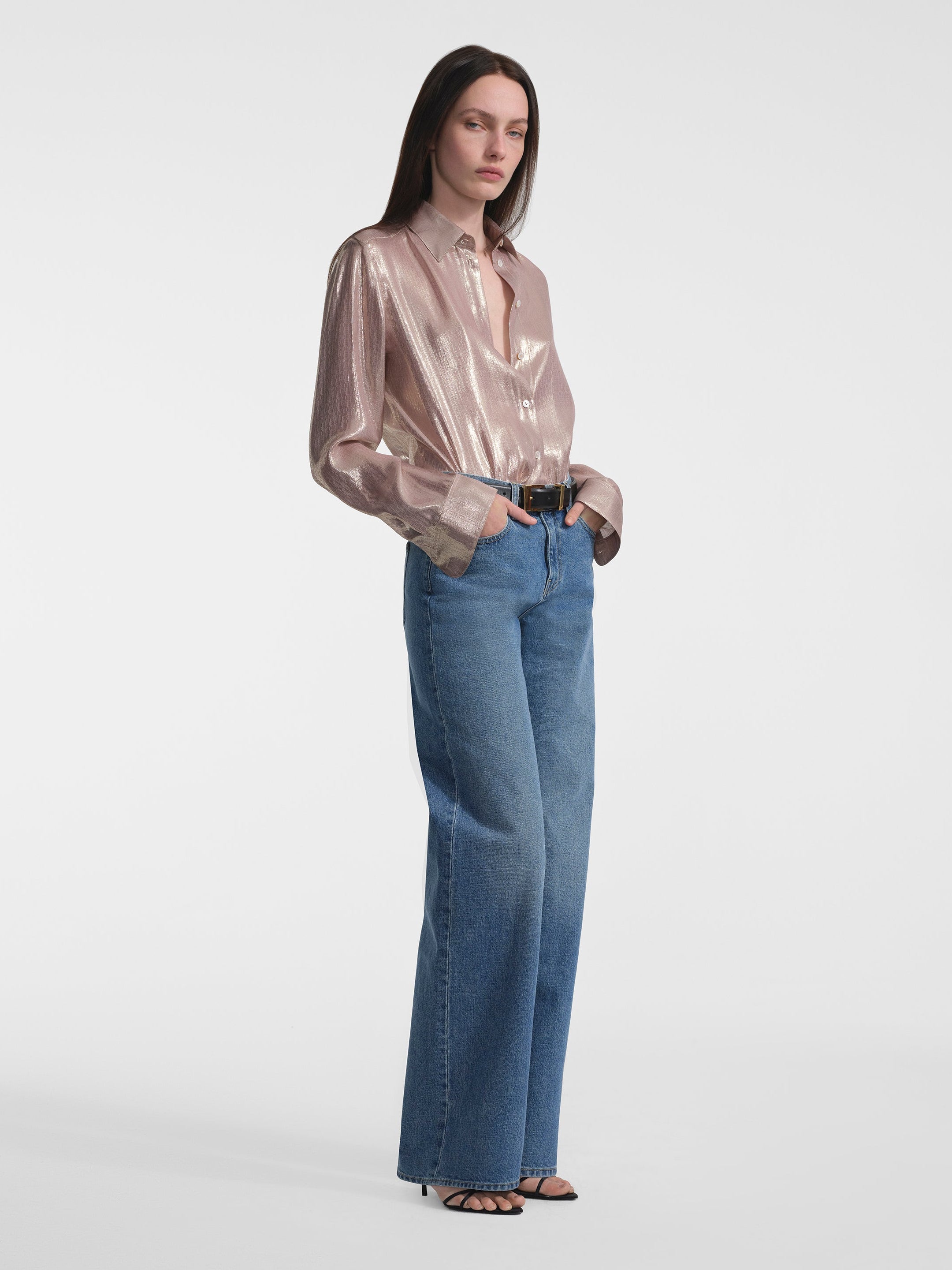 AFLALO Faun Shirt in Silk – Rose Quartz - Model Front Side