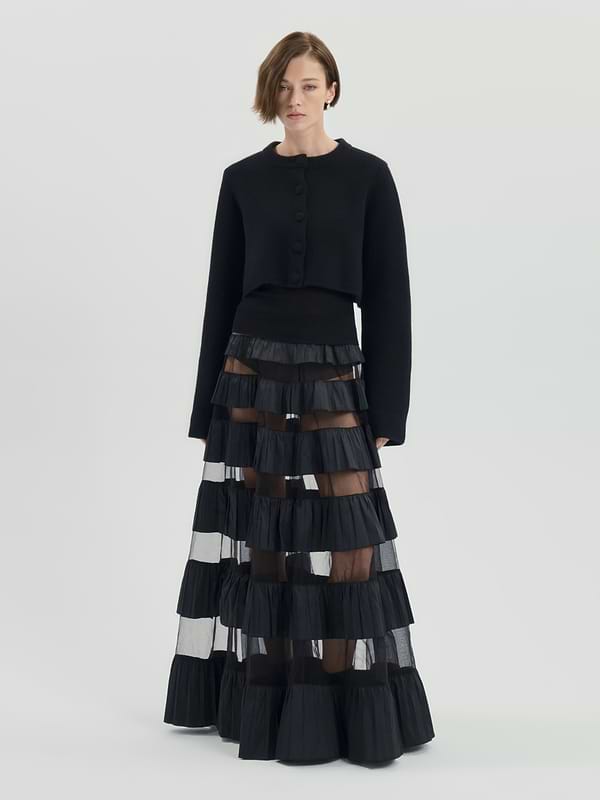 AFLALO Xorina Skirt in Mesh – Black - Model Front