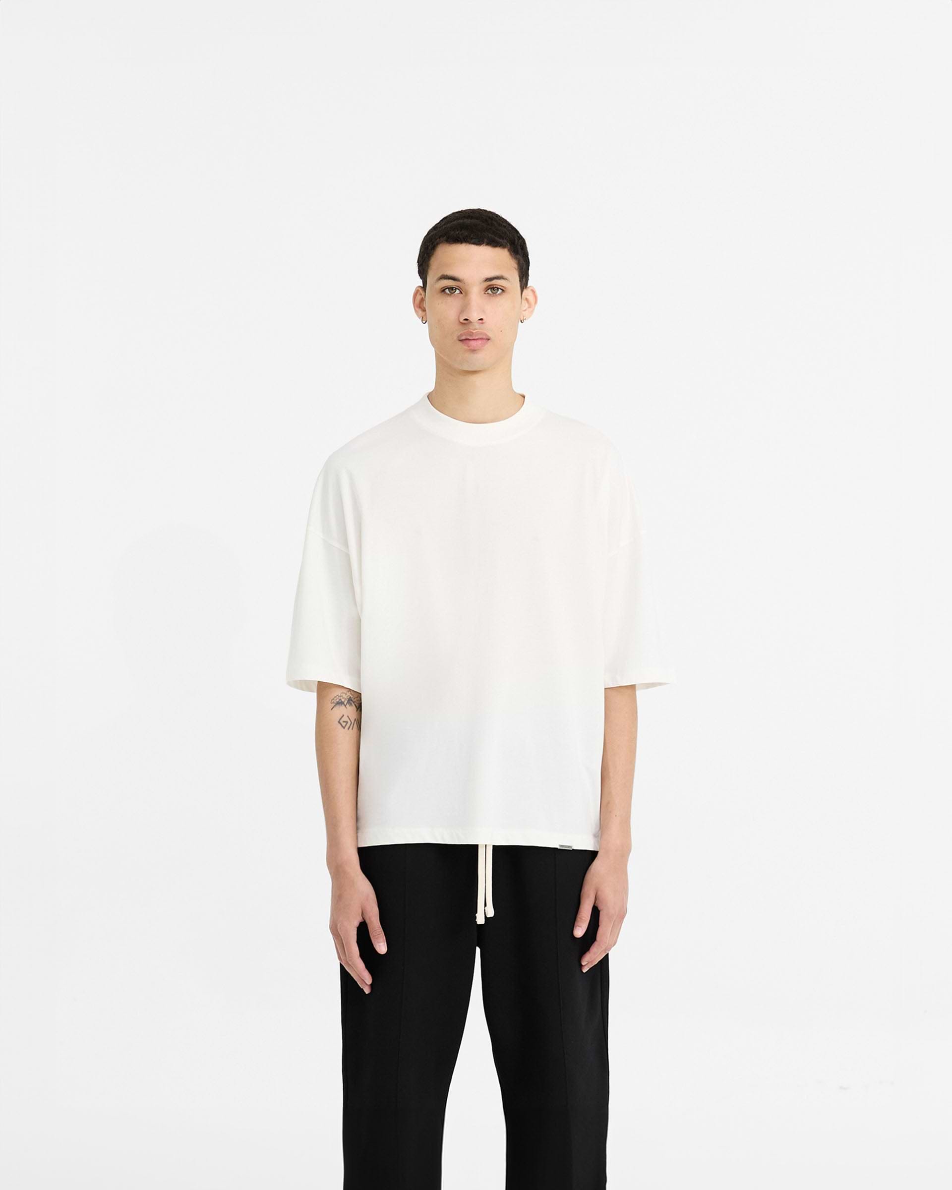 Initial Boxy T-Shirt - Blanco Liso