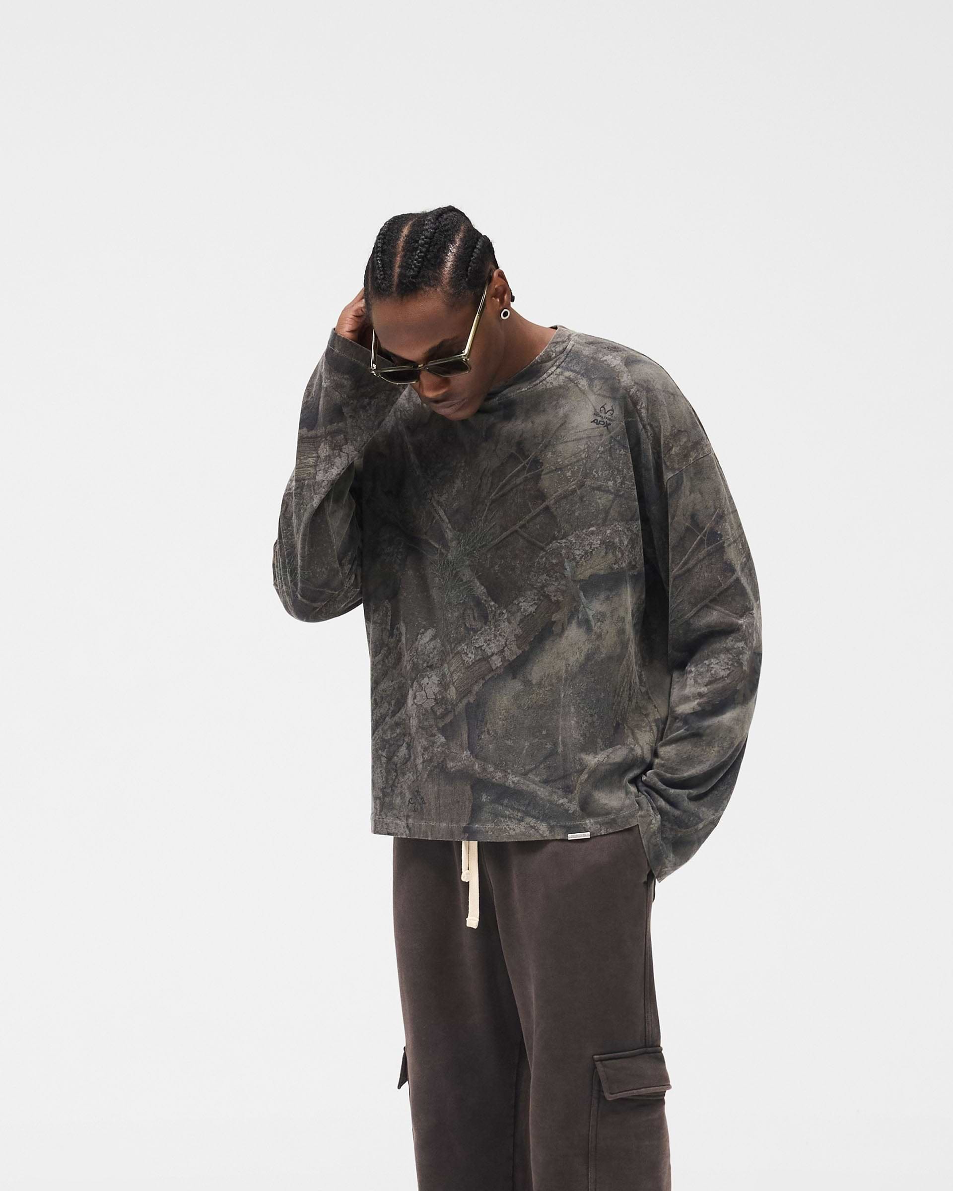 Initial_Overdye_Realtree__Long_Sleeve_T-Shirt_-_Overdyed_Black_02.jpg