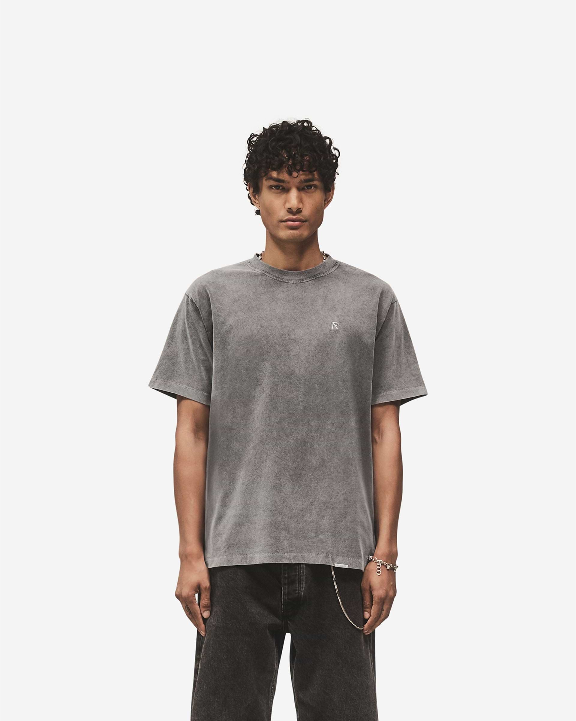 Metal_Initial_R_T-Shirt_-_Vintage_Grey_03.jpg