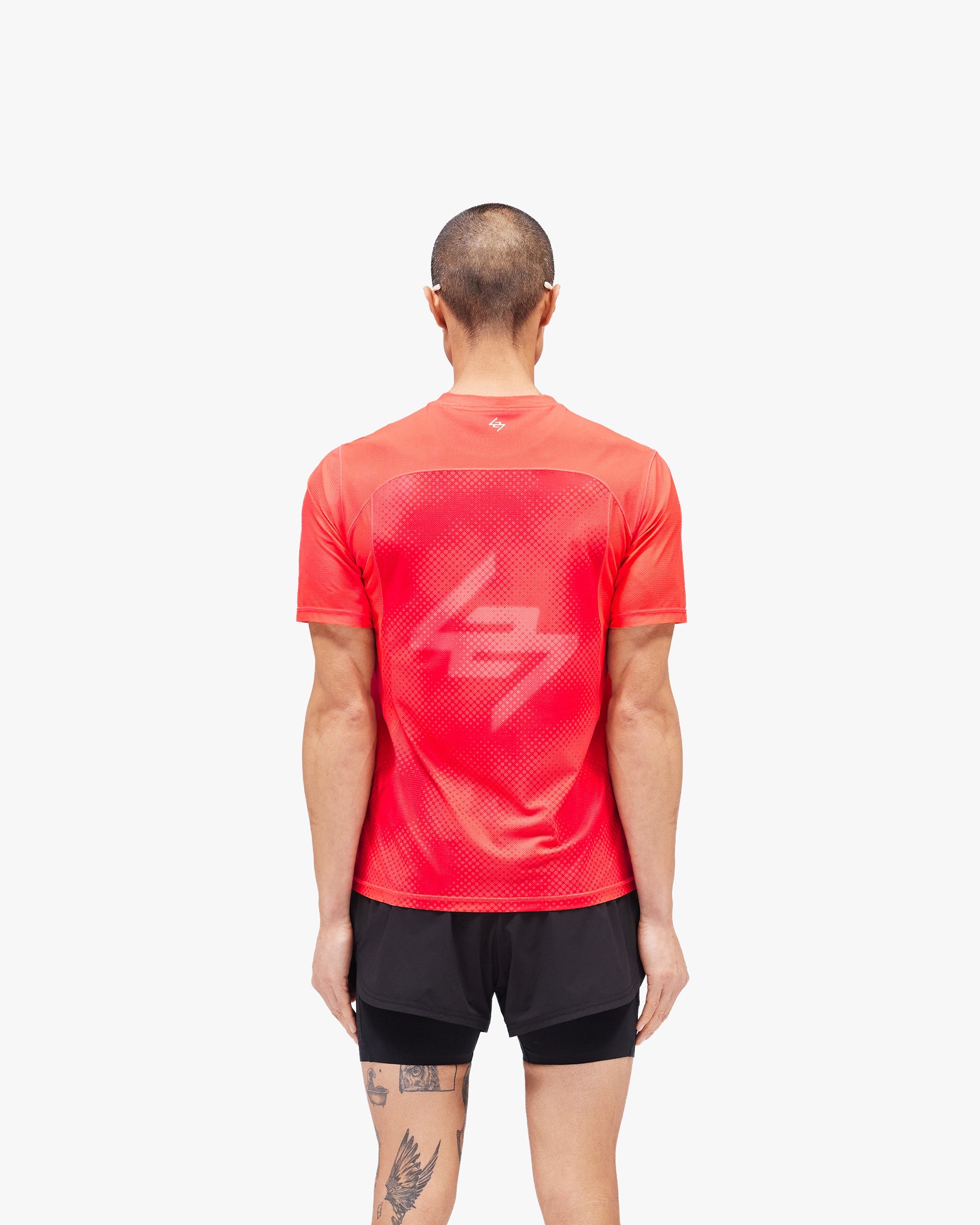 247_Hybrid_T-Shirt_-_Red_Fade_Out_05.jpg