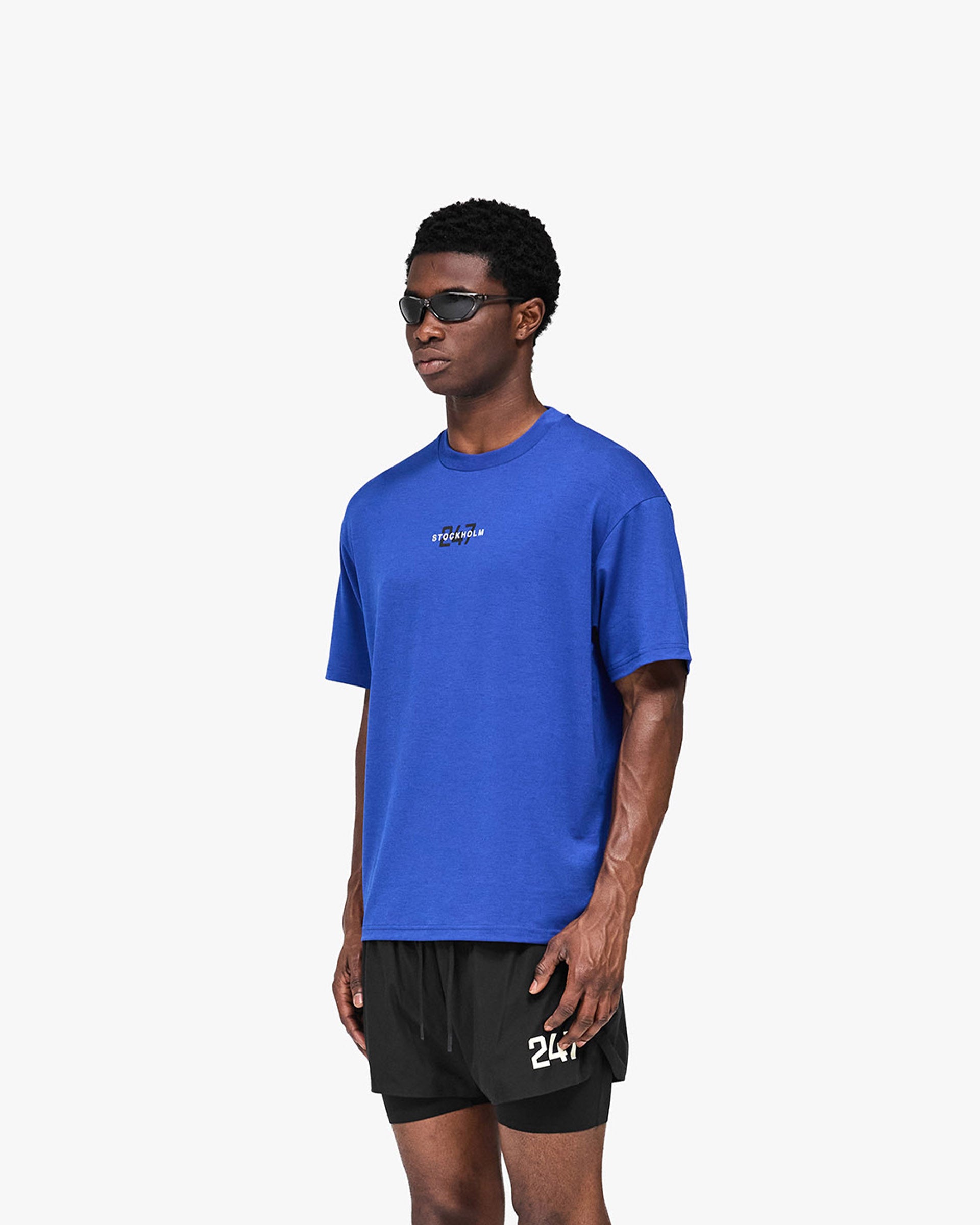 247_Stockholm_Oversized_T-Shirt_-_Blue_04.jpg