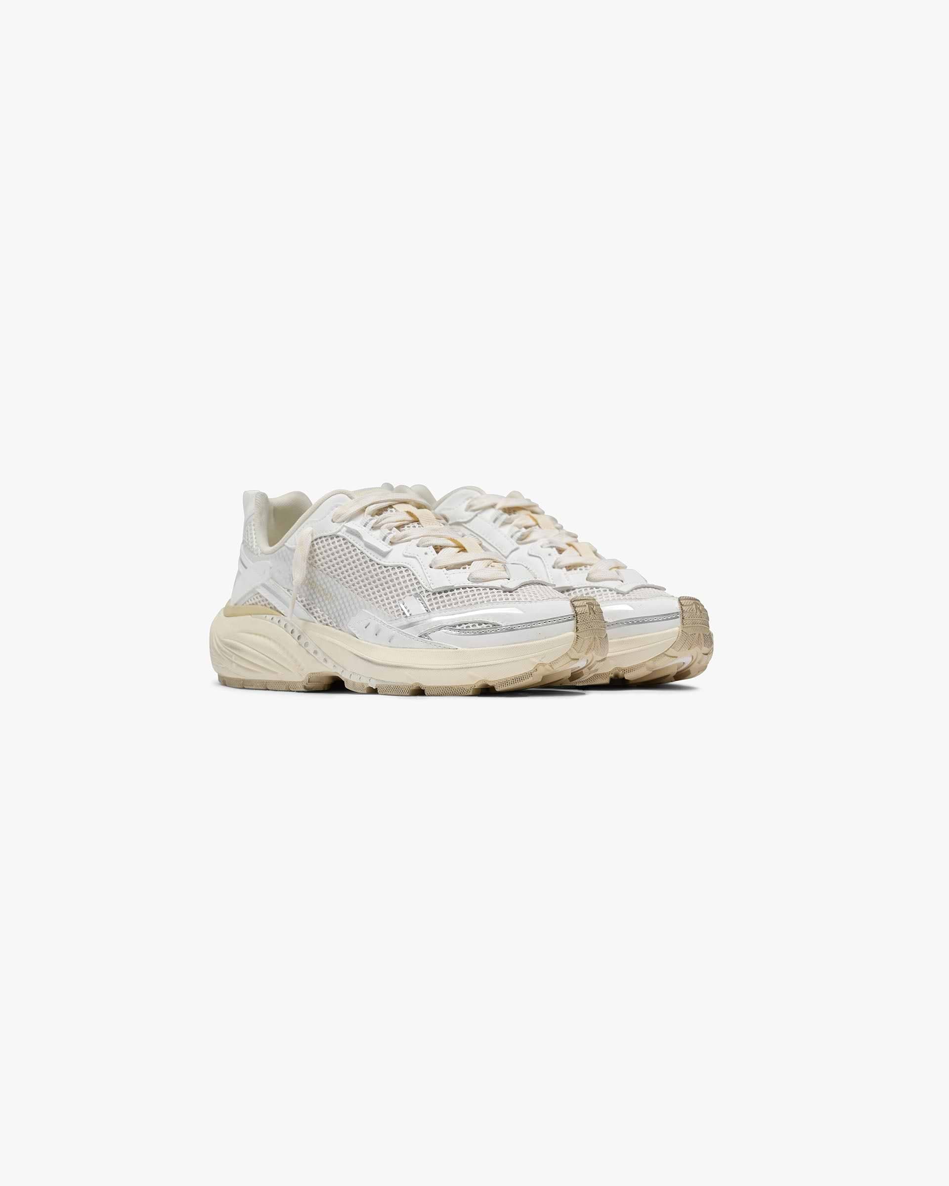 Storm_Torn_-_Cream_02.jpg