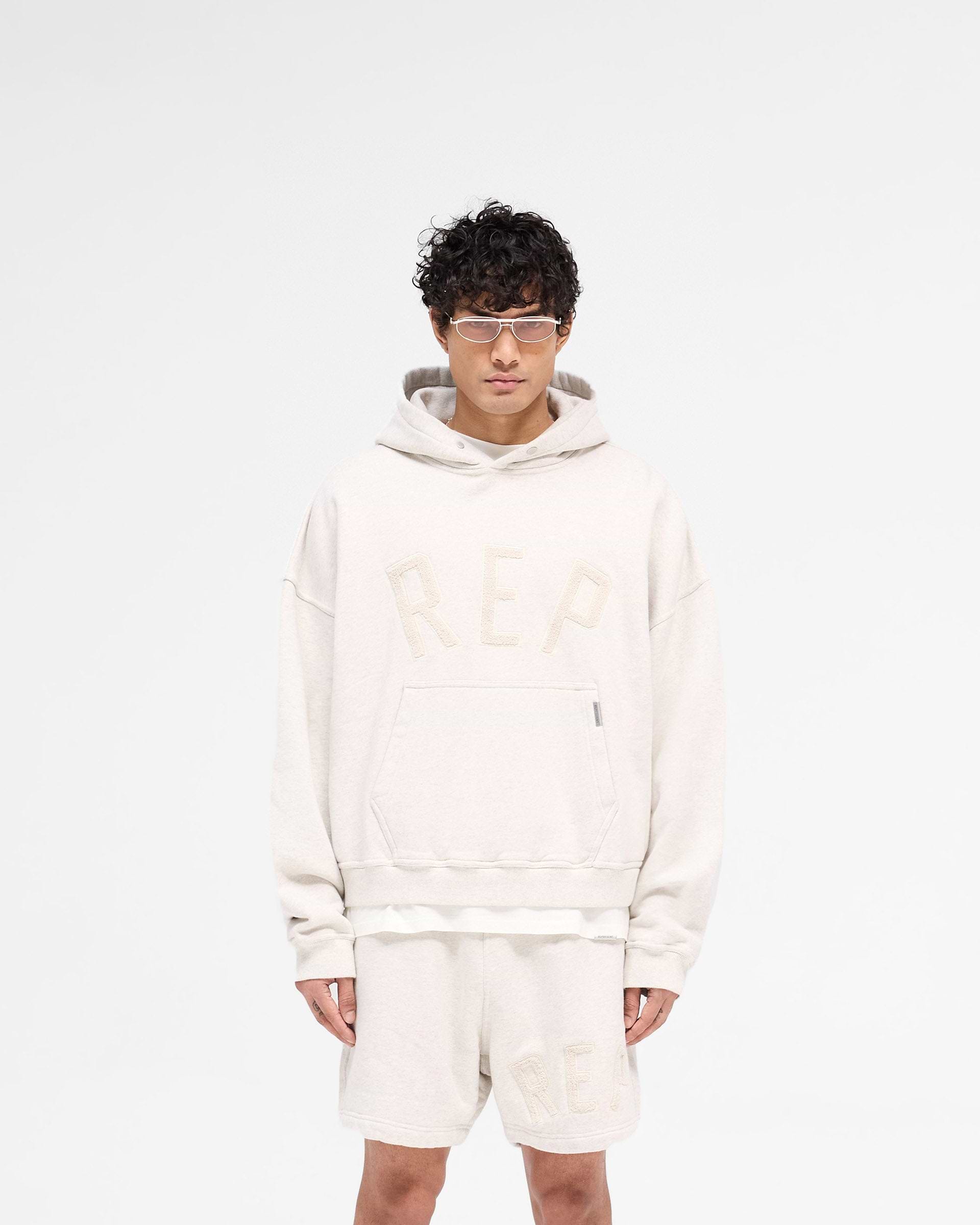 Rep Applique Hoodie - Crème Chiné