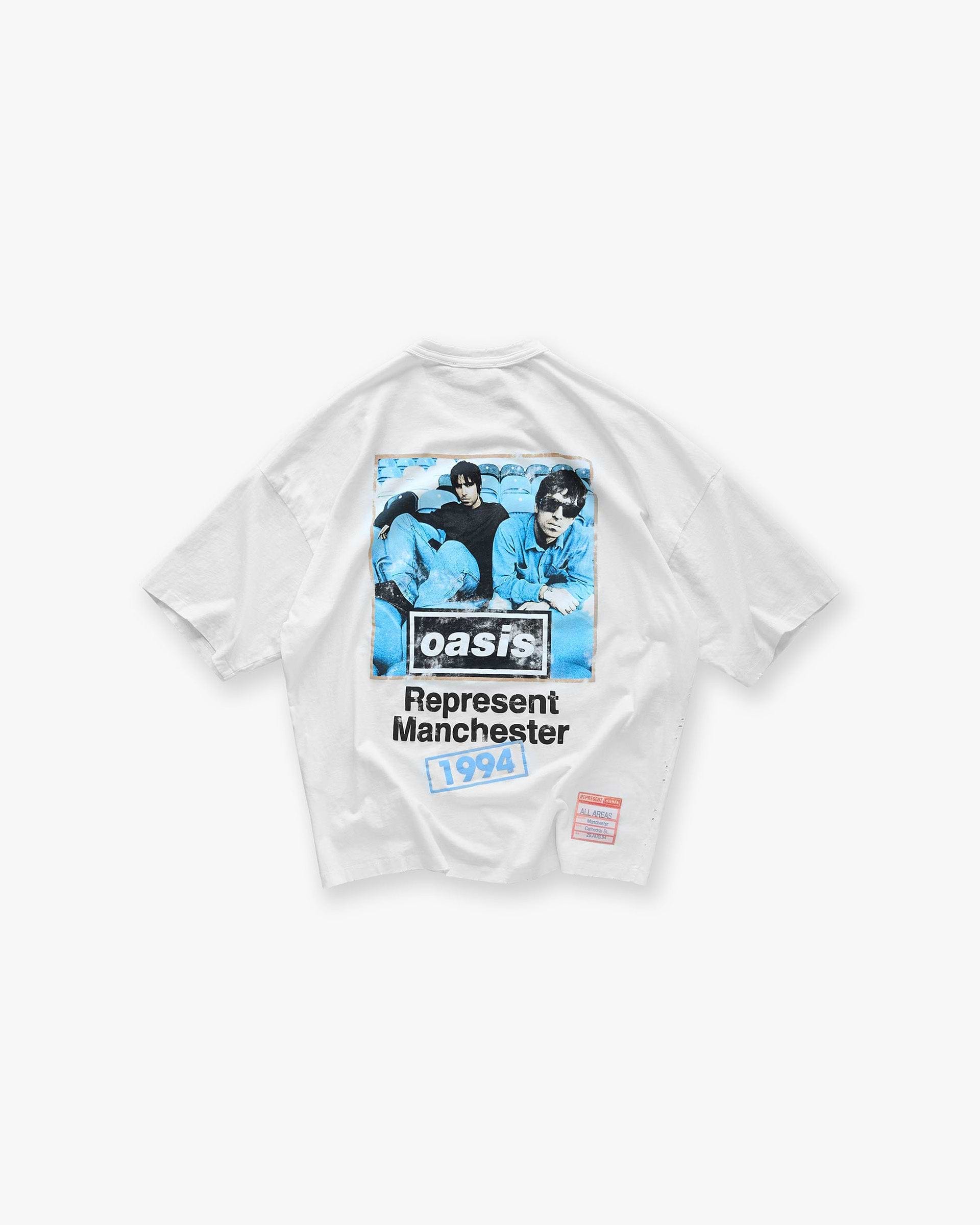Represent X Oasis Maine Road T-Shirt - Blanco Plano