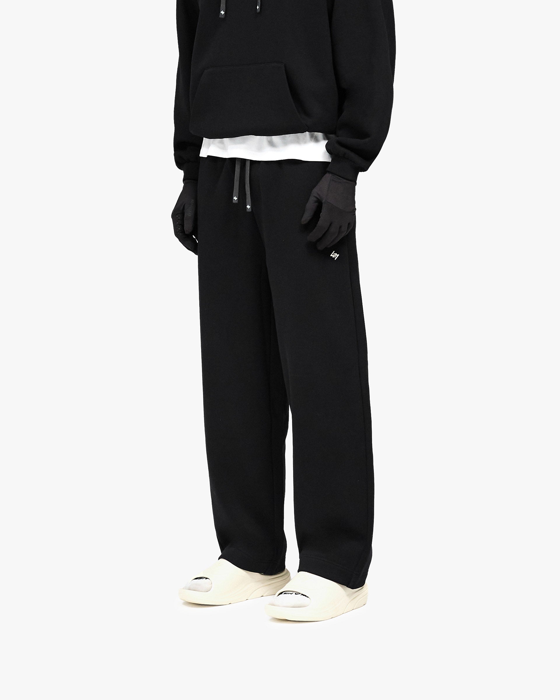 247 DNA Almond Leg Sweatpant - Jet Black