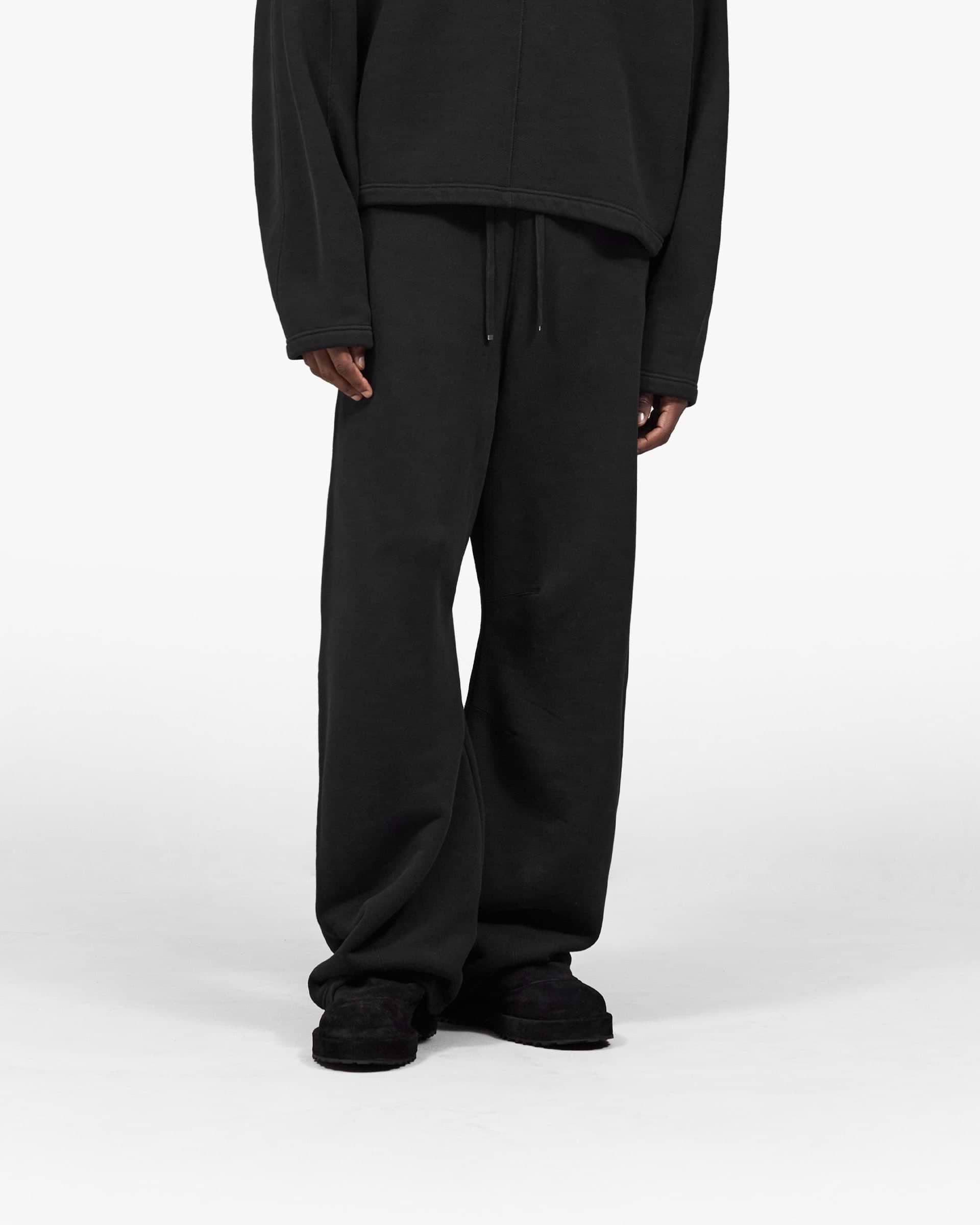 Heavyweight_Sweatpant_-_Jet_Black_03.jpg