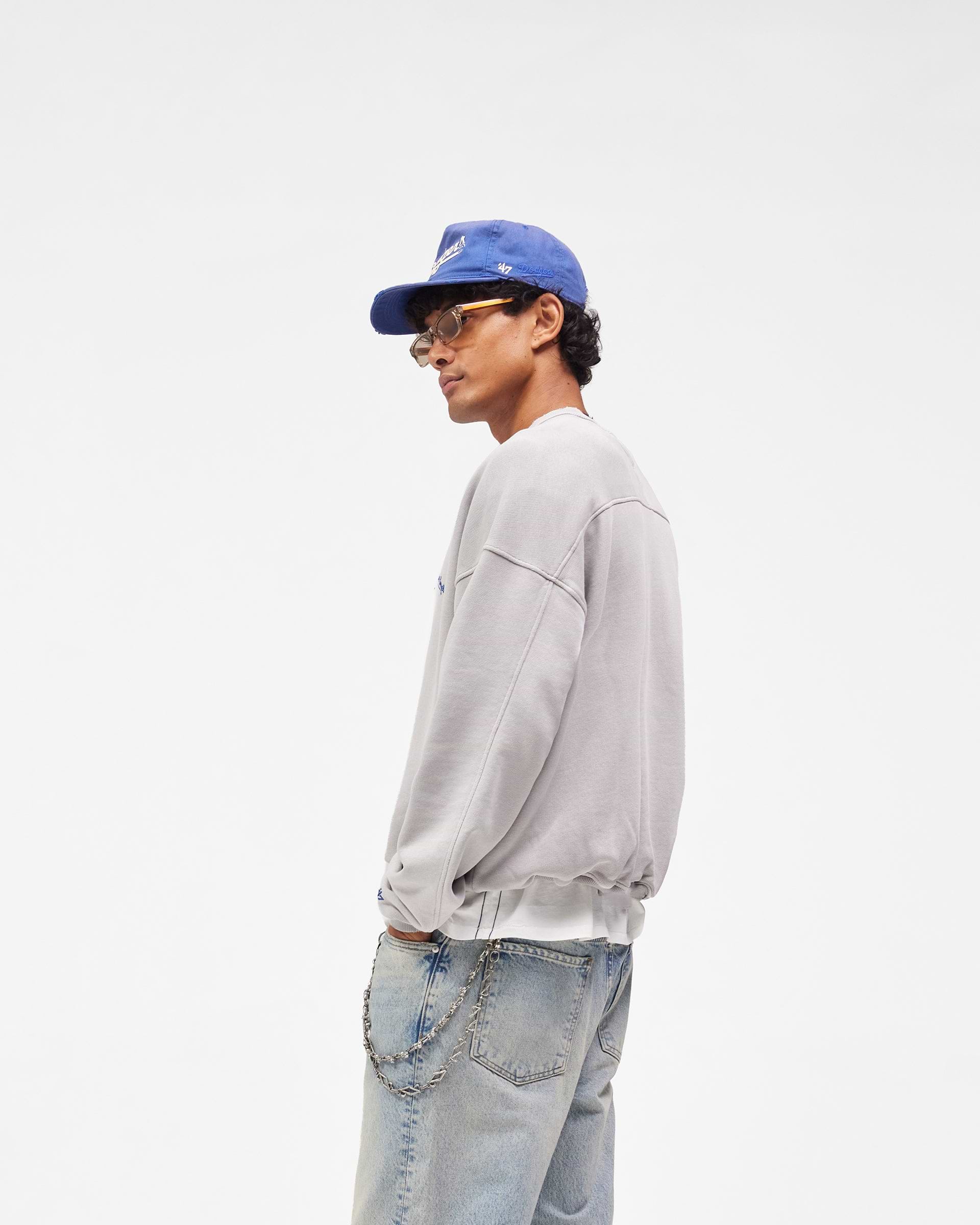 Dodgers_Sweater_-_Sprayed_Mist_04.jpg