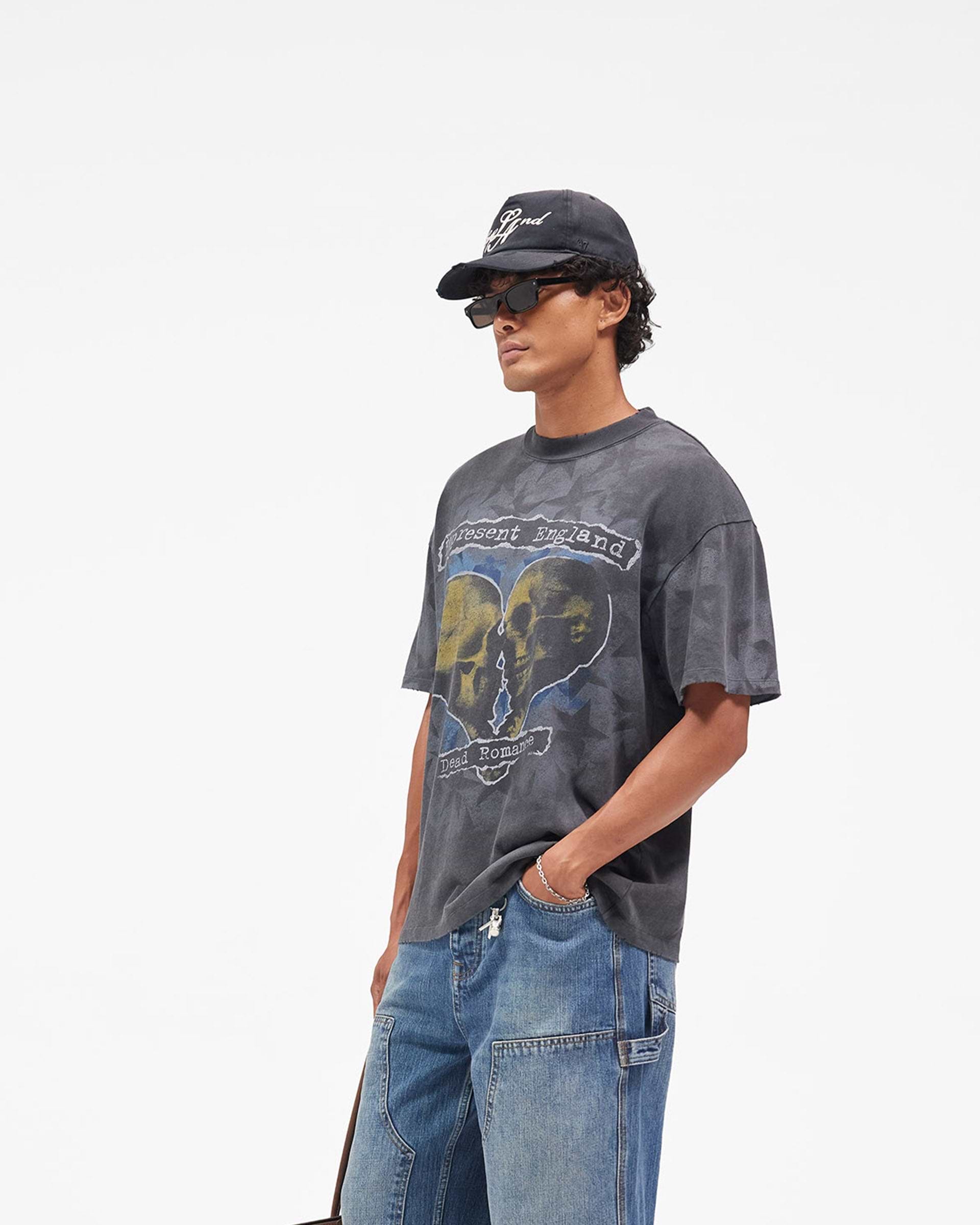 Romance T-Shirt - Vintage Black