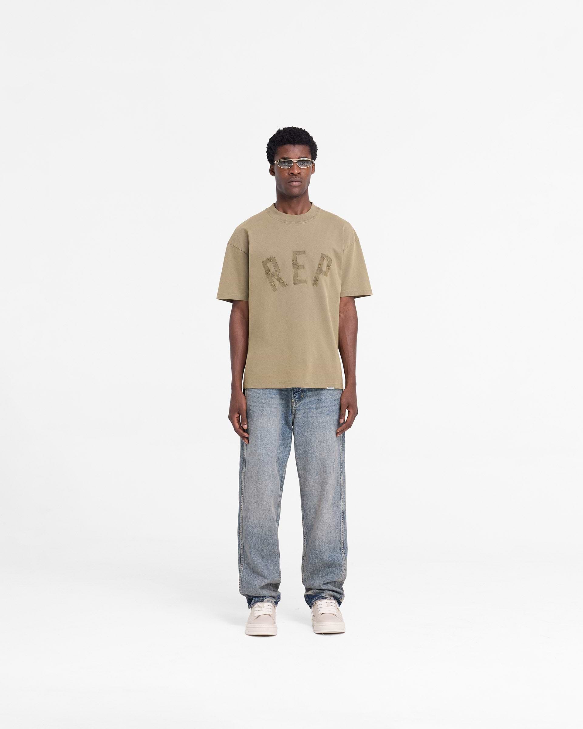 Rep Applique T-Shirt - Cervato