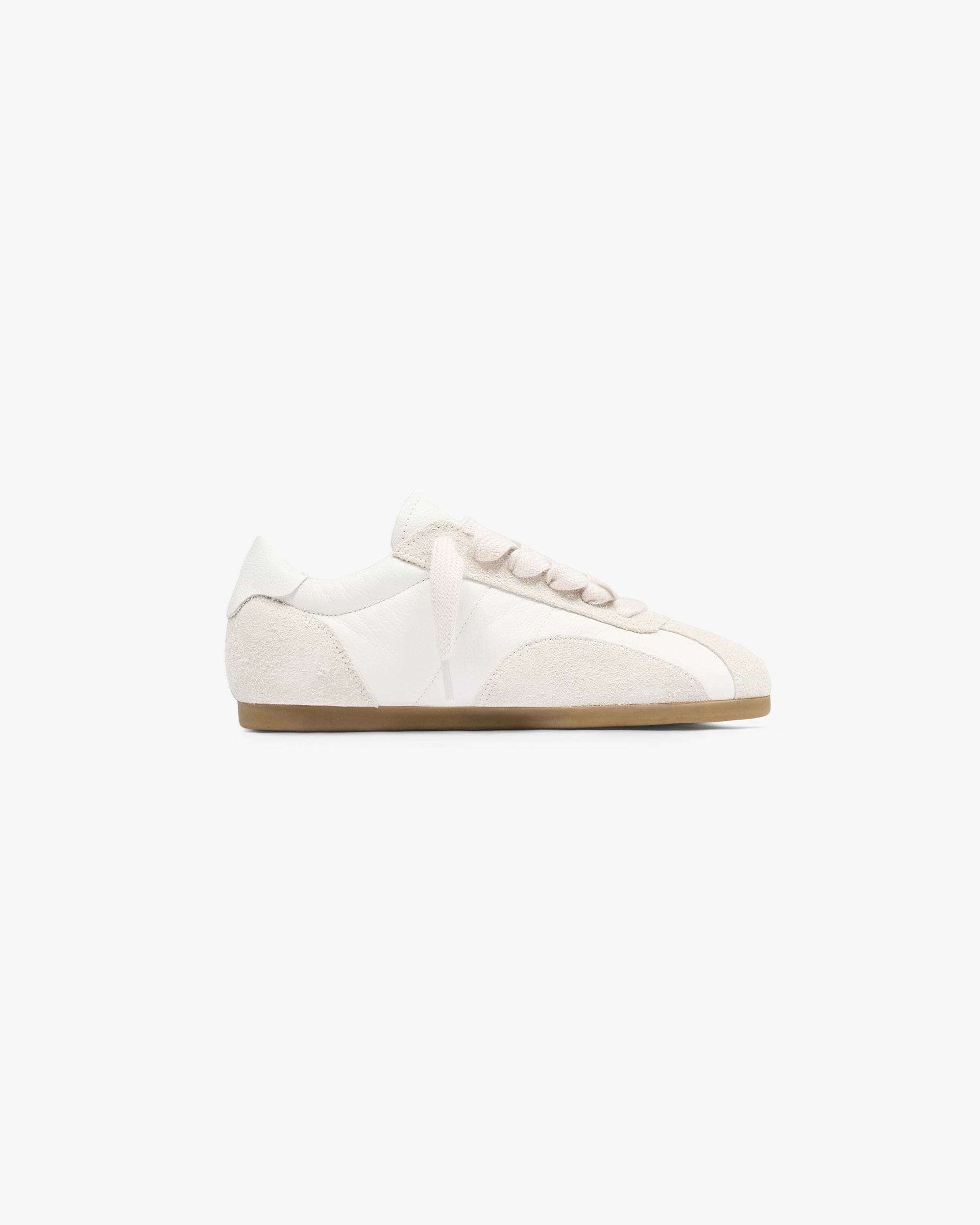 Low-Pro_Leather_Suede_-_Flat_White_Grey_01.jpg