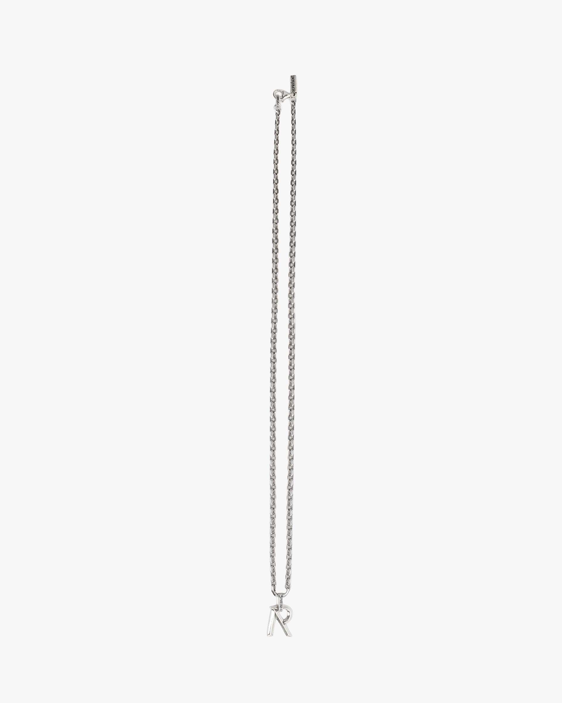 R_Pendant_Necklace_-_Silver_01.jpg