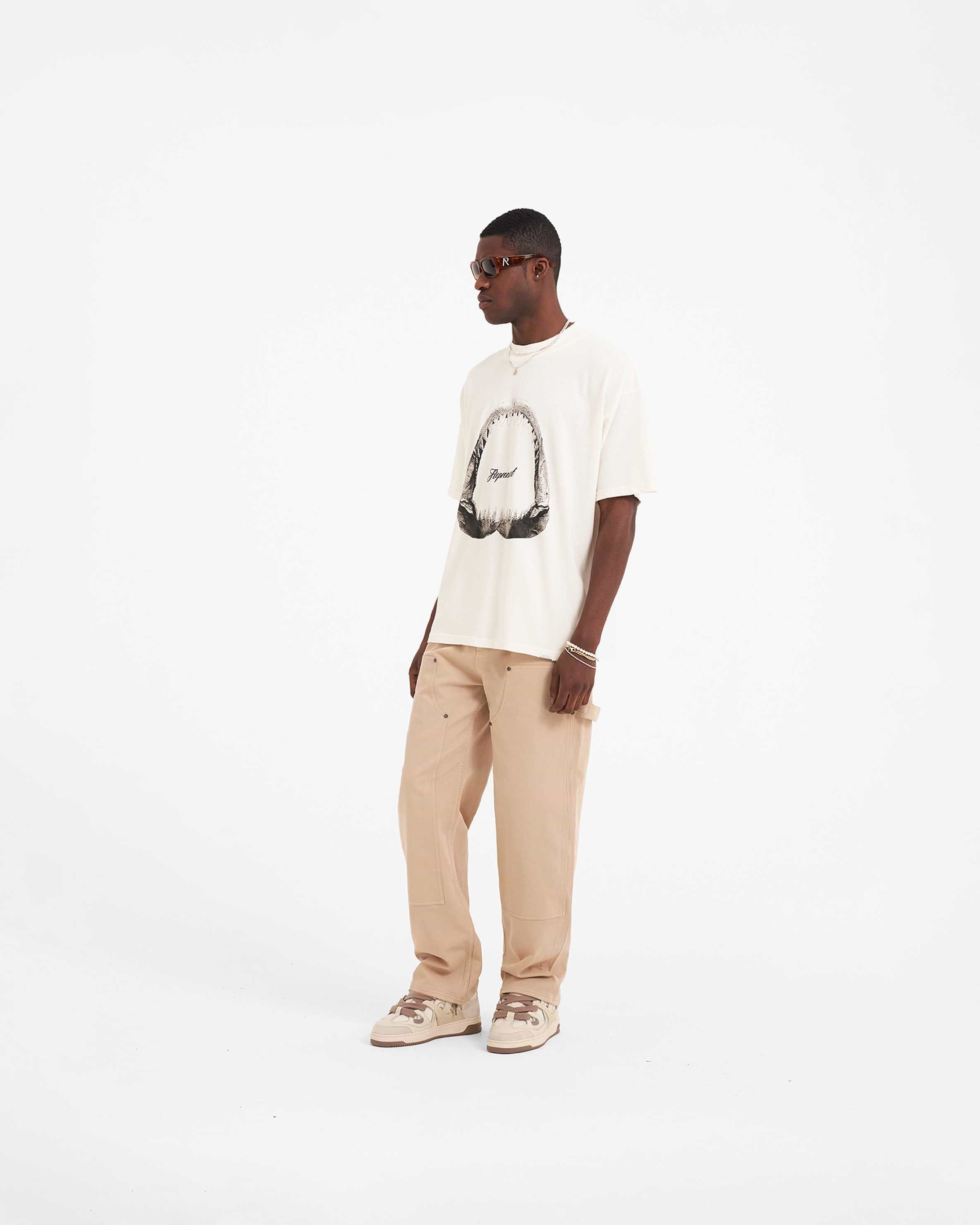 Shark Jaws T-Shirt | Flat White T-Shirts SS23 | Represent Clo