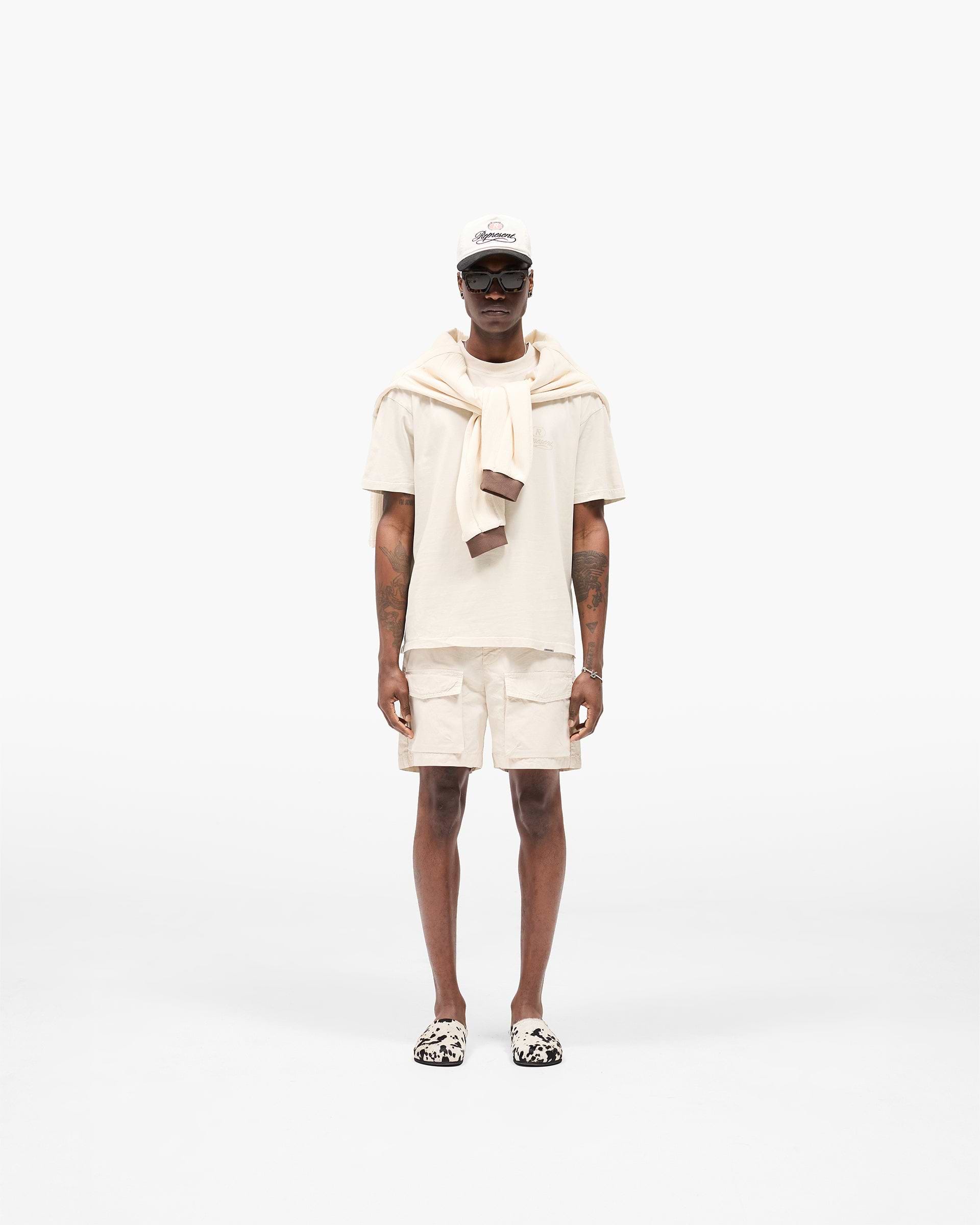 Front Pocket Cargo Short - Champagner