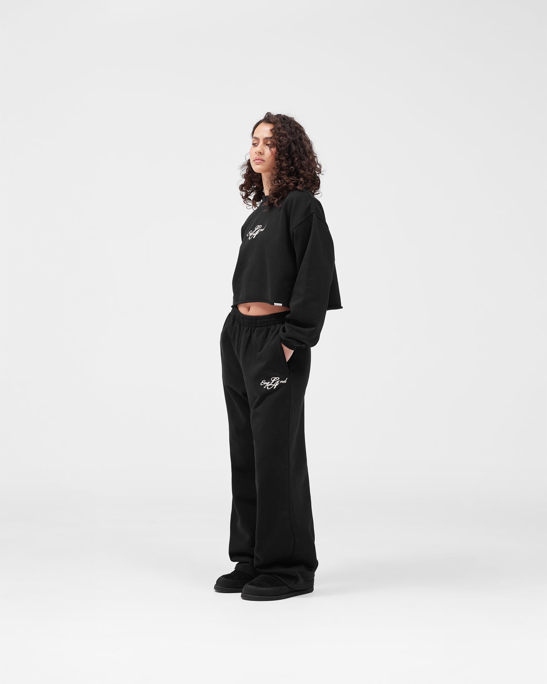 EngLAnd Cropped Sweatshirt - Jet Black