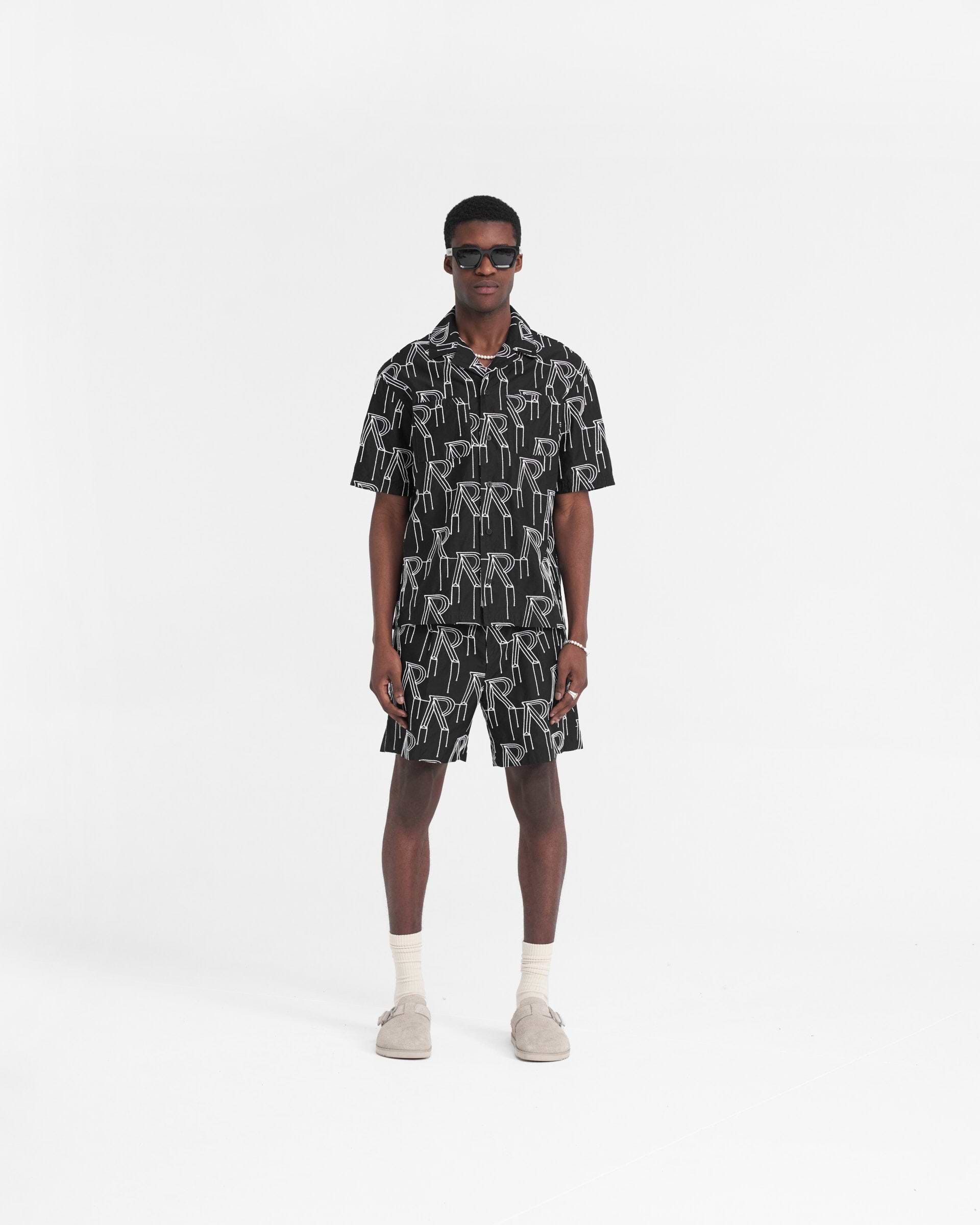Embroidered Initial Tailored Short - Negro